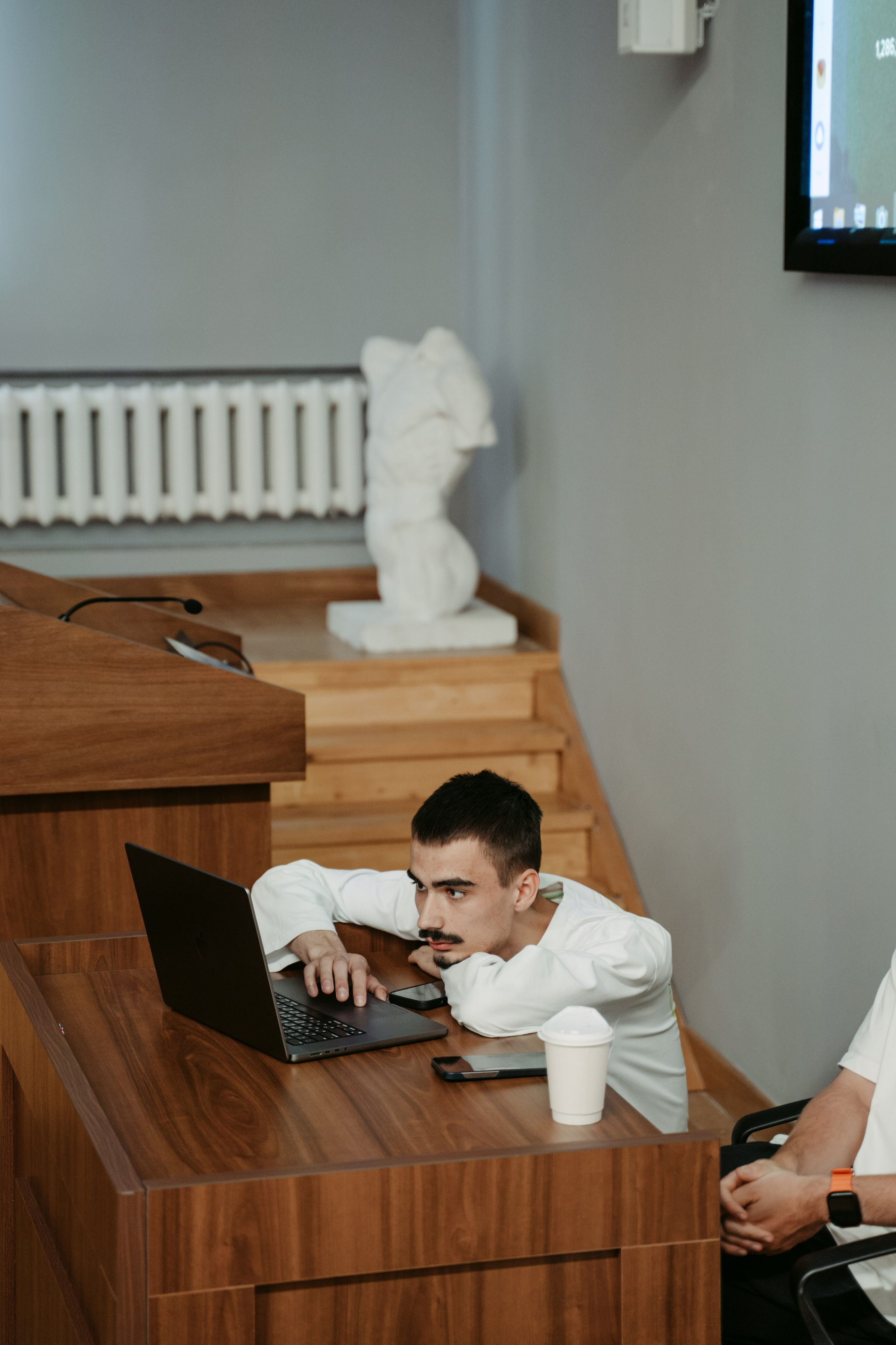 Лекция в рамках лаборатории Gorizont x REactor art. Главная