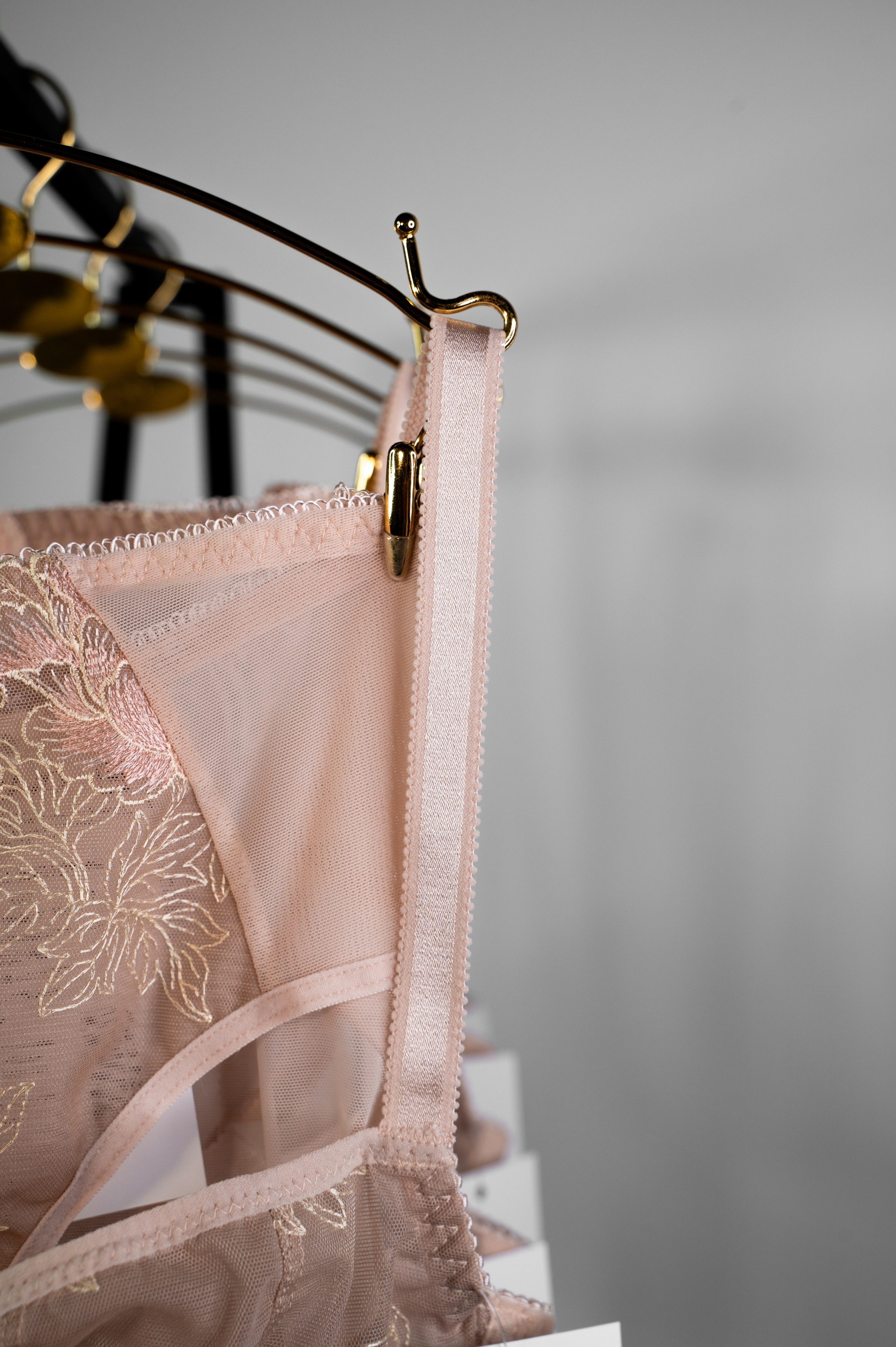 съемка для брендов. съемка для бренда нижнего белья, нижнее белье купить Минск, женско нижнее белье, бизнес, милавица, браво, белье браво, нижнее белье Минск, нижнее белье Беларусь, фотограф Минск, съемка для инстаграм, марк вормэль, красивое женское белье, кружевное белье, бюстье, трусы женские, съемка для валдбериз, wildberries, ozon, плюс сайт, ретушер Минск, смм, визуал для инстаграм, фотограф бля брендов, съемка брендов,