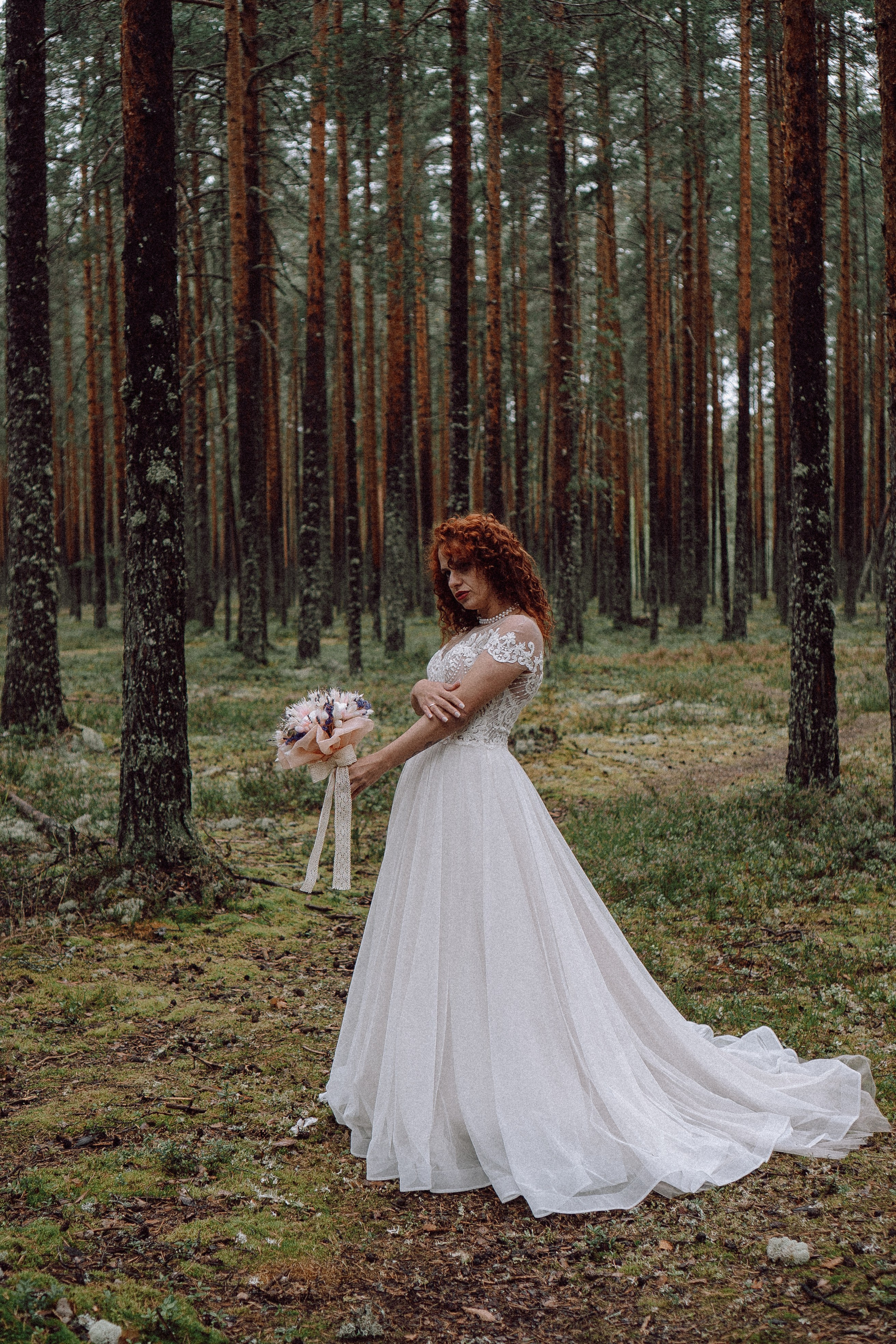 СВАДЕБНАЯ ФОТОСЕССИИЯ ПАРЫ В ГОРОДЕ ПРИОЗЕРСК В СОСНОВОМ ЛЕСУ И С ПИКАПОМ. Профессиональный фотограф, Санкт-Петербург — Виктория Богомолова