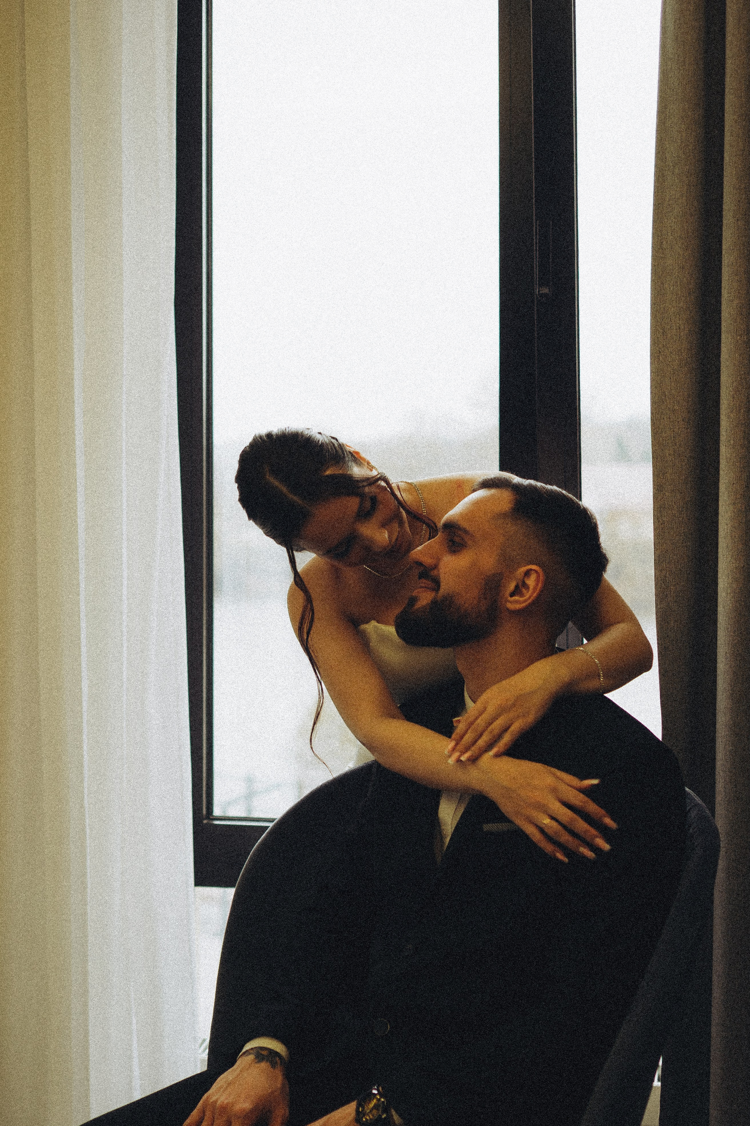 СВАДЕБНАЯ СЬЕМКА СБОРОВ ЖЕНИХА И НЕВЕСТЫ В ОТЕЛЕ И ТАКЖЕ ФОТОСЕССИИЯ В ОТЕЛЕЕ МЕГАПОЛИС БРЯНСК. Профессиональный фотограф, Санкт-Петербург — Виктория Богомолова