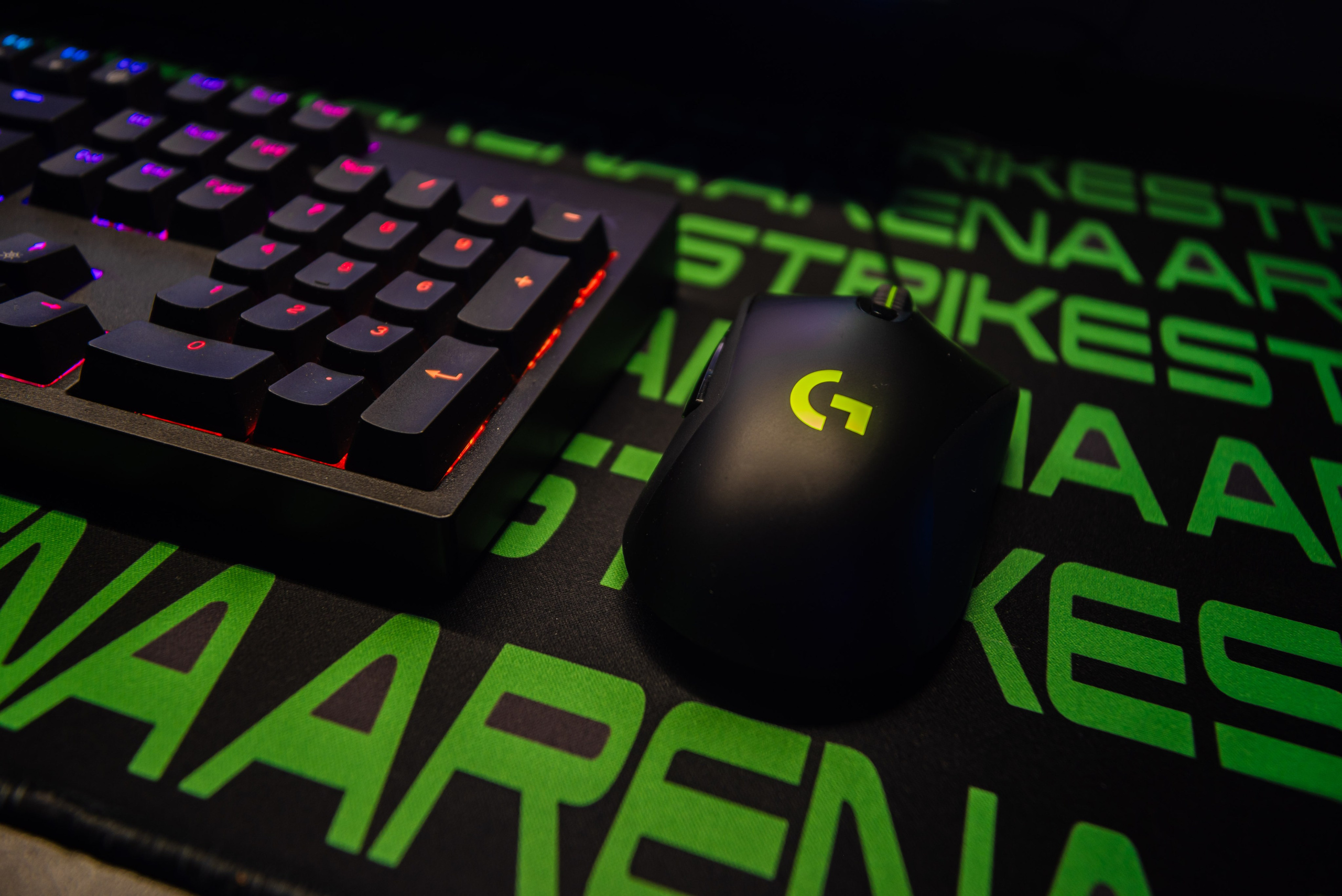 Фотосъемка для компьютерного клуба. Интерьерный и репортажный фотограф в Санкт-Петербурге