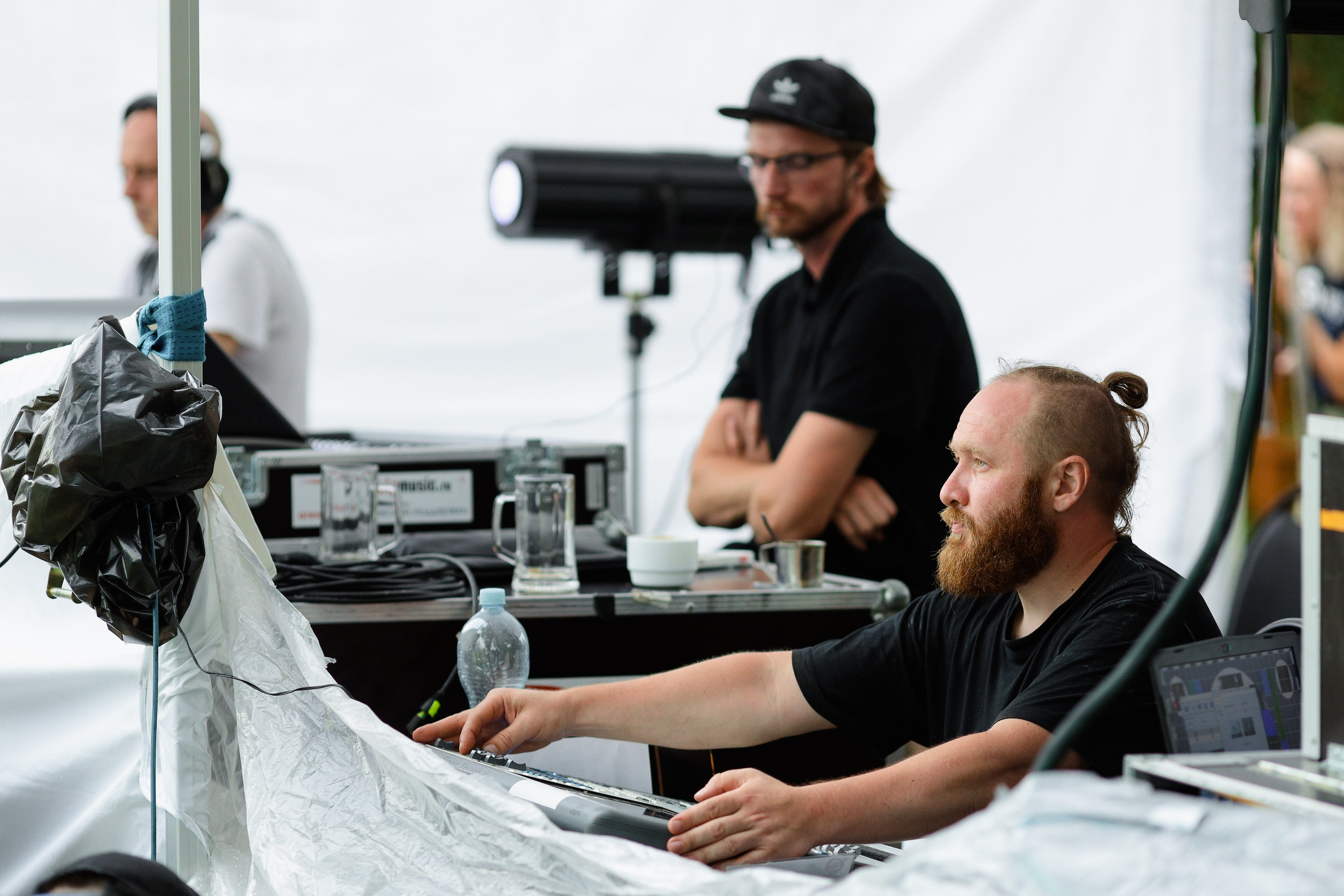 Backstage Чиж и Клава Кока. Фотограф Юрий Клим | Москва