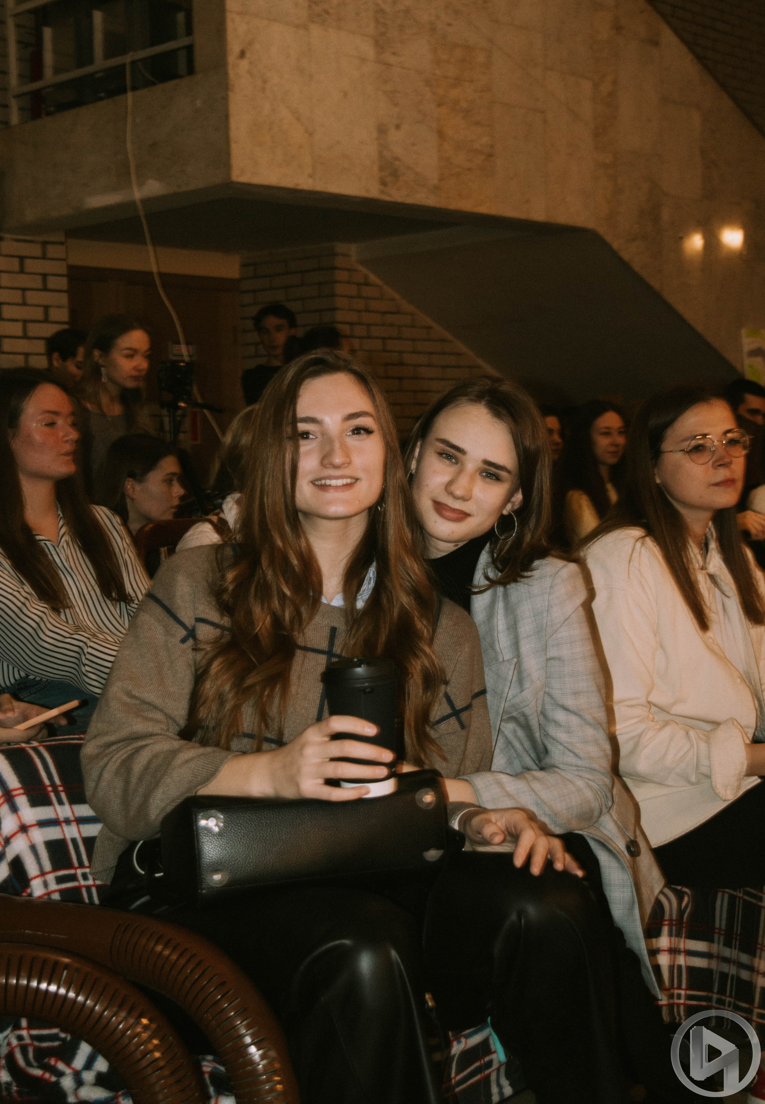 Квартирник MSLU STUDLIFE. Фотограф Анастасия Лощакова в Москве