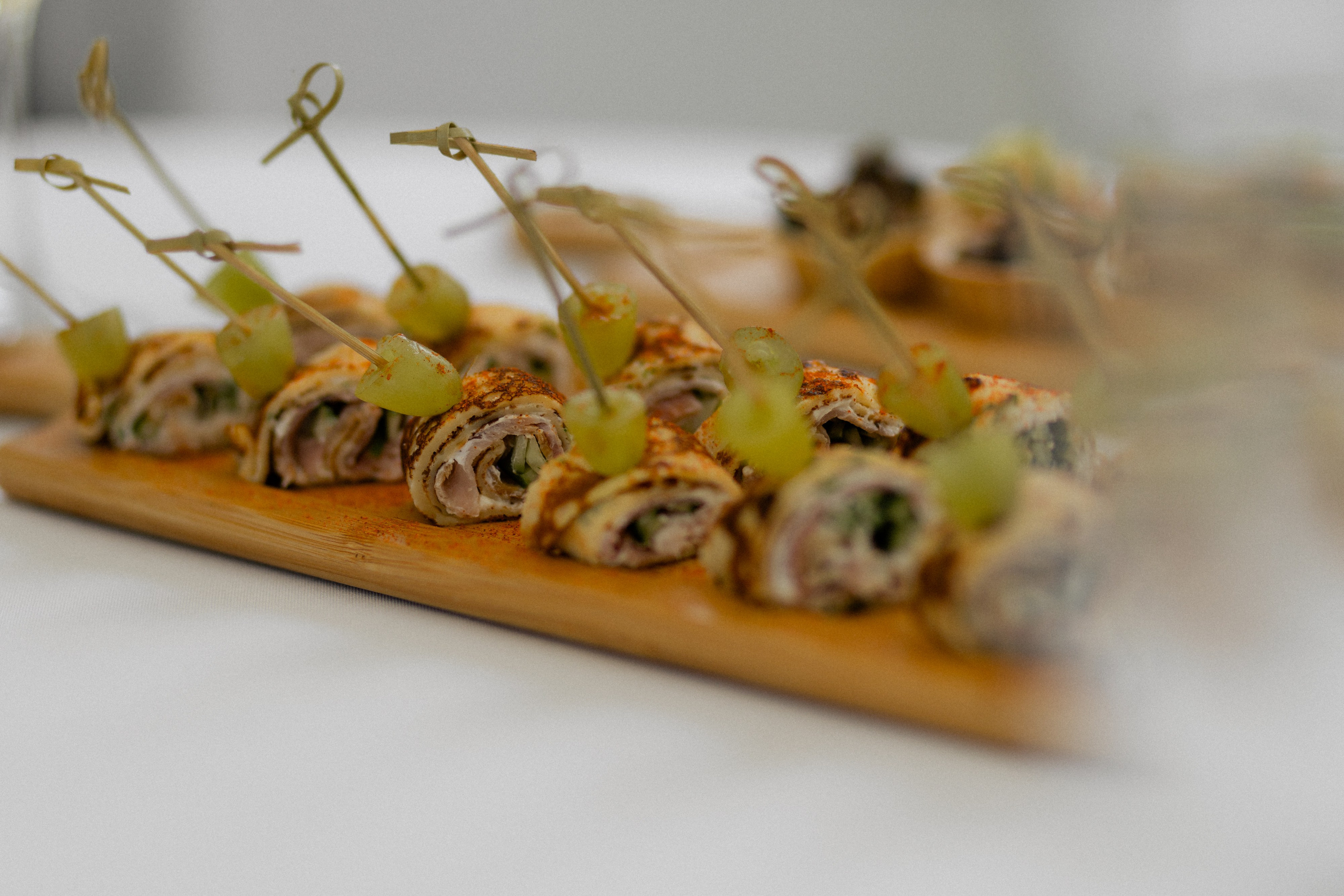 Свадебная фотосессия Анастасии и Игоря в Усадьбе Легенда. Свадебный фотограф в Минске/Беларуси Сергей Спиридонов