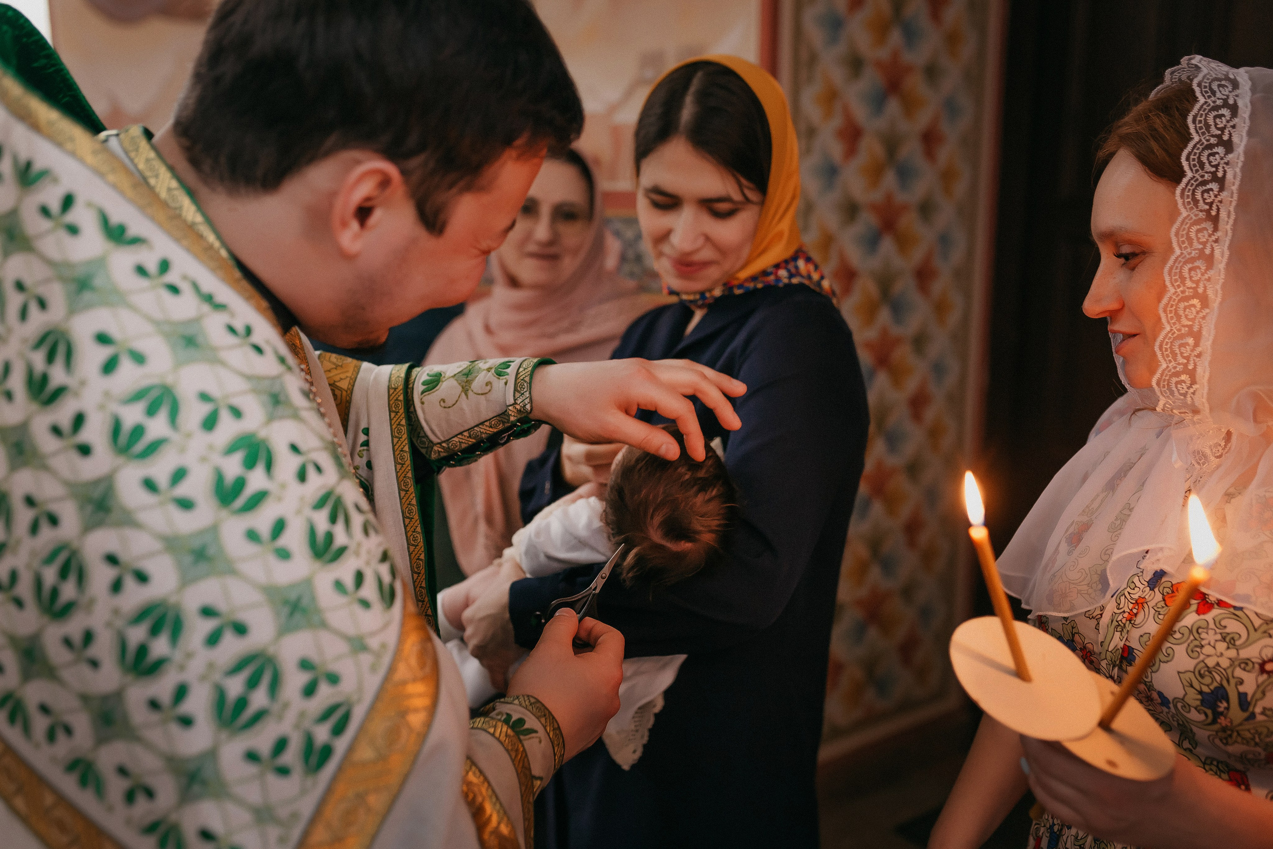Крещение Арины. Храм Георгия Победоносца. Семейный фотограф в Сургуте