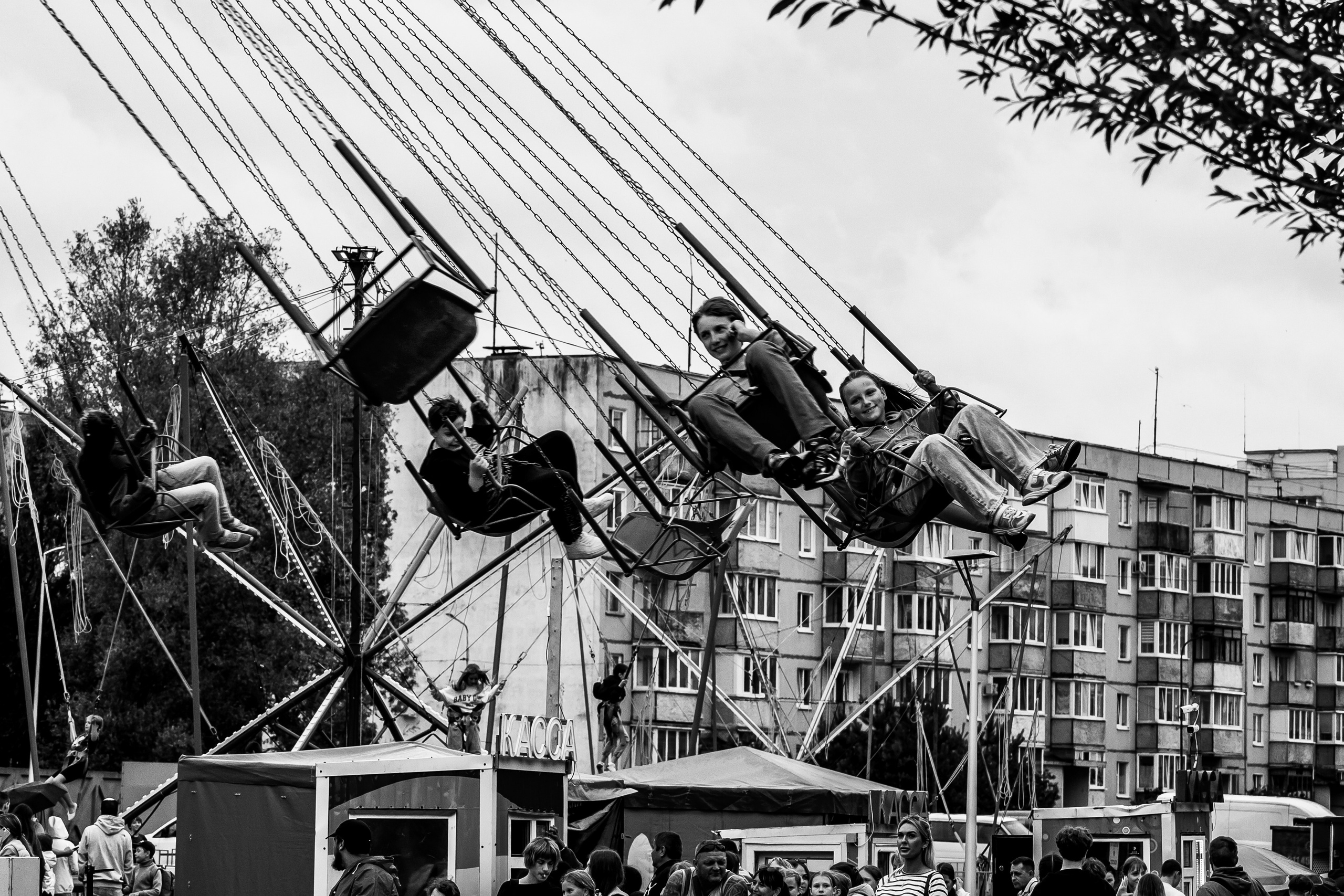 Репортажная ч/б съёмка. День города в Светлом