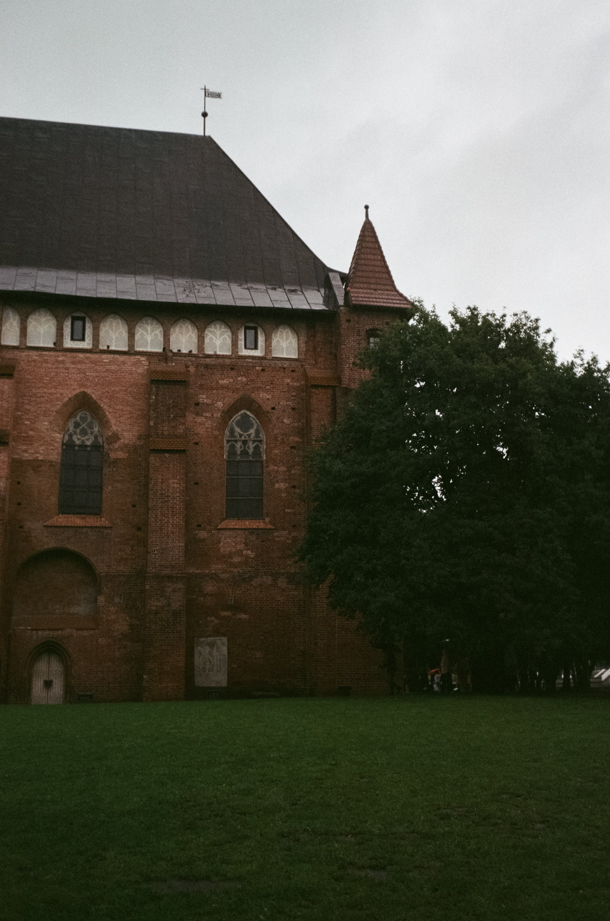 Калининград остров Канта, Кафедральный собор / Minox 35 GT (2)