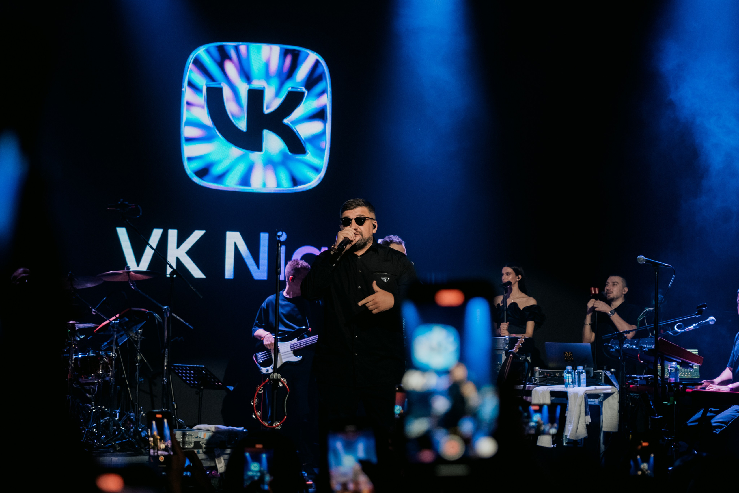 VK NIGHT SPb. Репортажный и портретный фотограф в Москве Илья Спиридонов