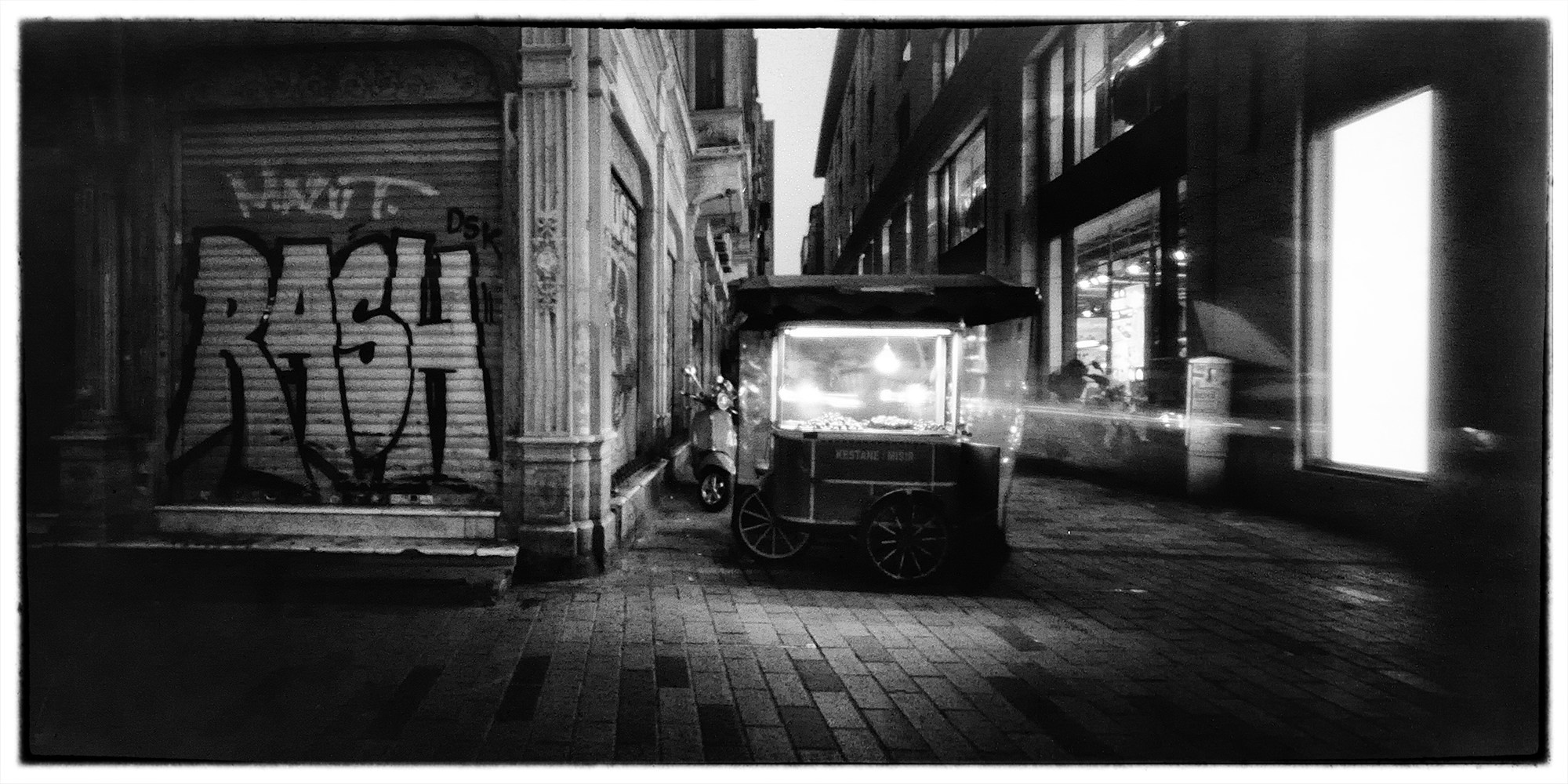 Pinhole. Vasiliy Riabovol — Fine Art Photographer | Time, Space, and Silence