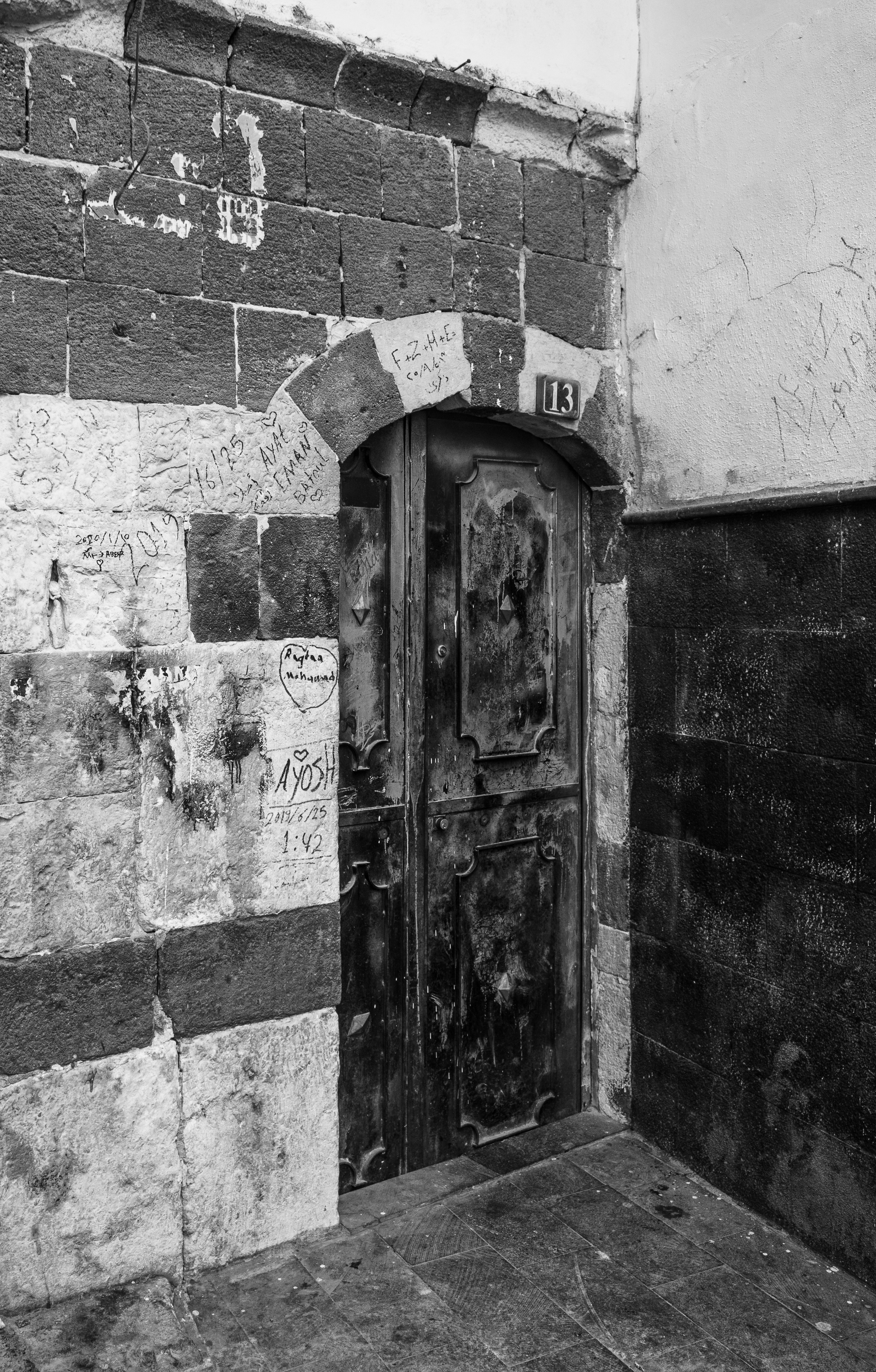 Двери, порталы, арки. BlackDrozd — фотография аналоговая и цифровая, цветная и черно-белая