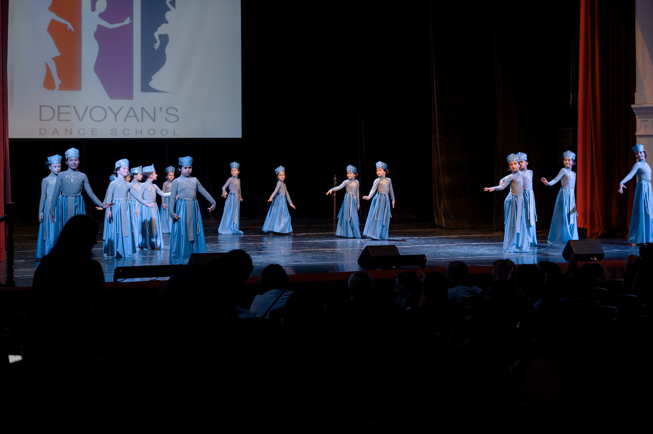 Театр. Главная