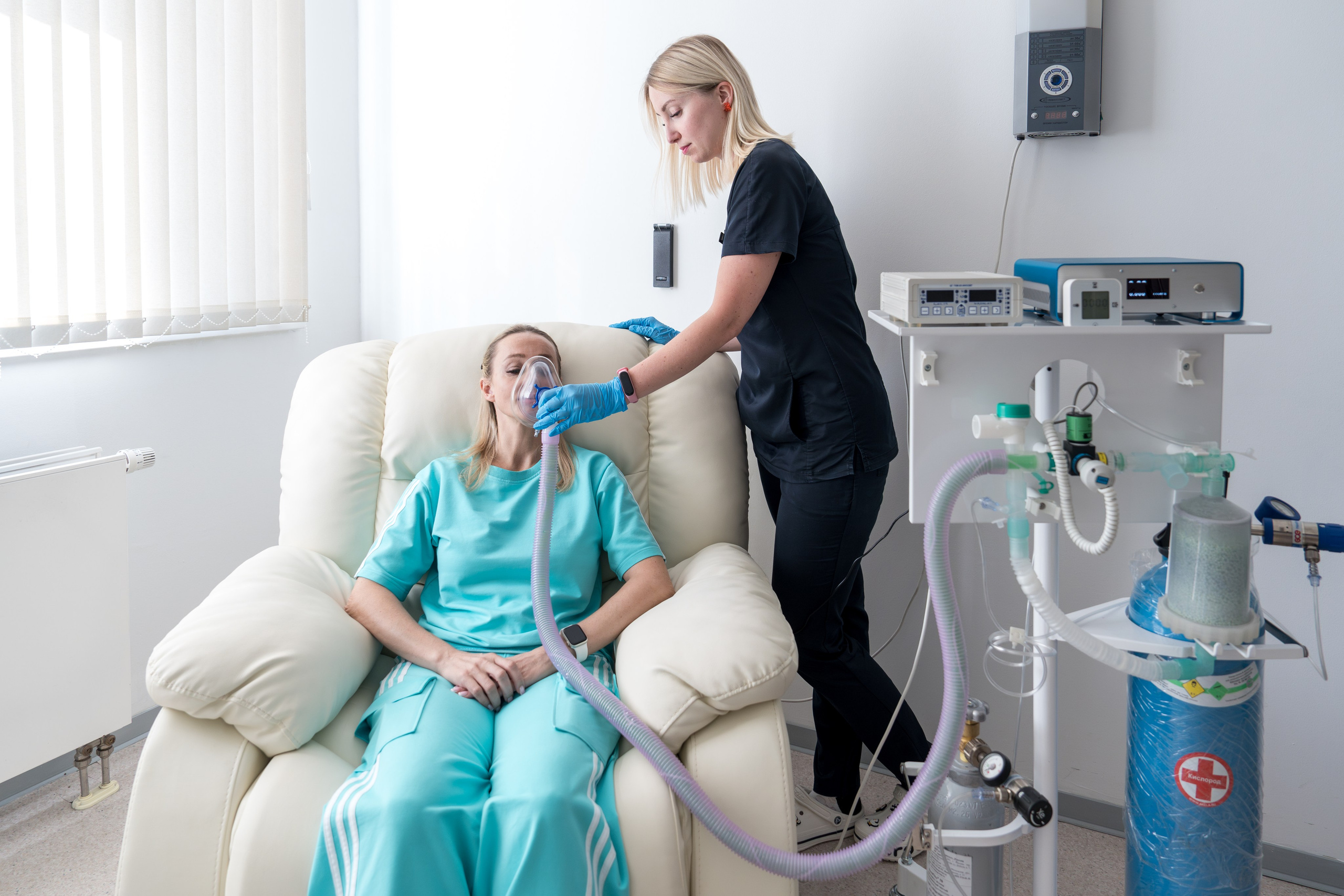 Контент съемка для медицинского центра в отеле Rosa Springs. Репортажный фотограф в Красной Поляне и Сочи Павлюченко Екатерина