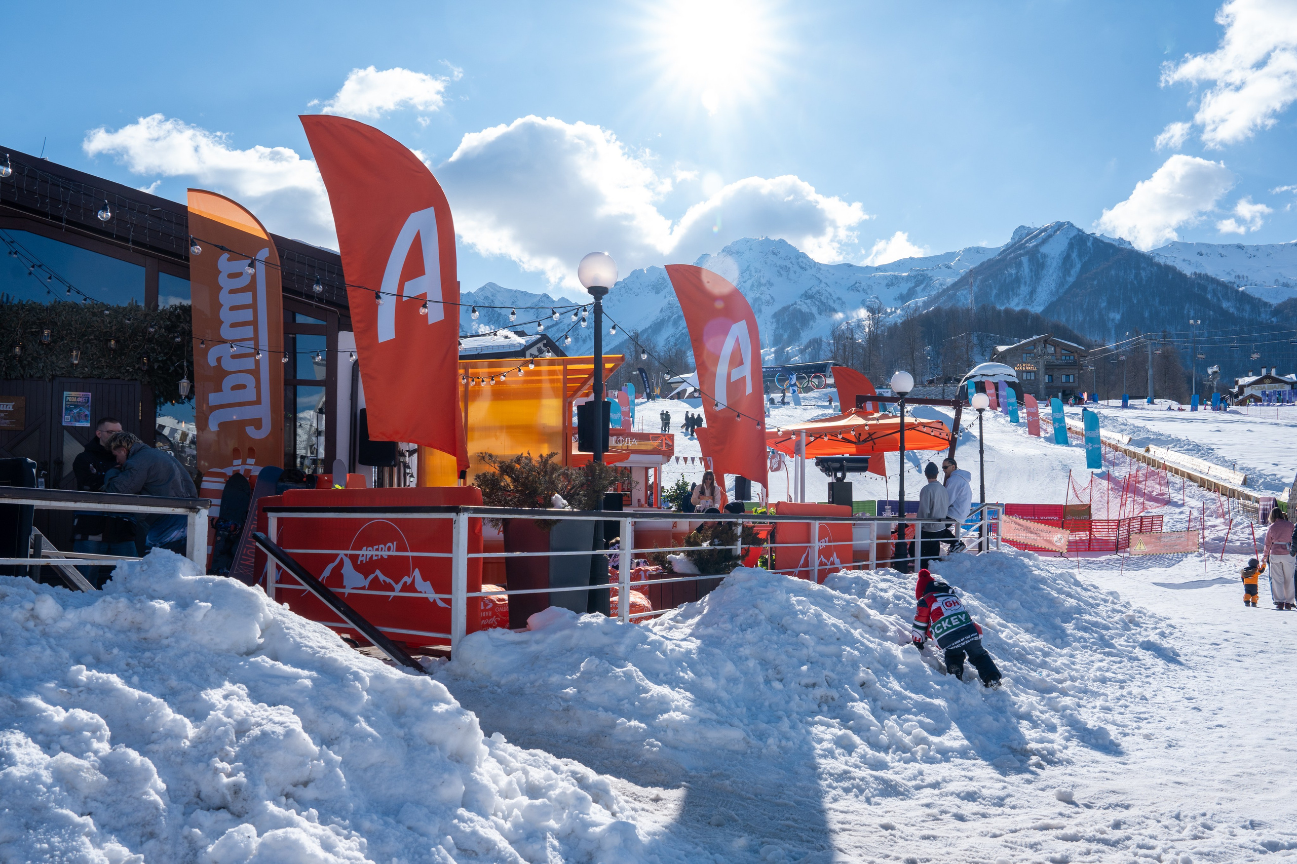 Фотоотчет партнерской интеграции Aperol Spritz на Роза Фест 2025. Репортажный фотограф в Красной Поляне и Сочи Павлюченко Екатерина