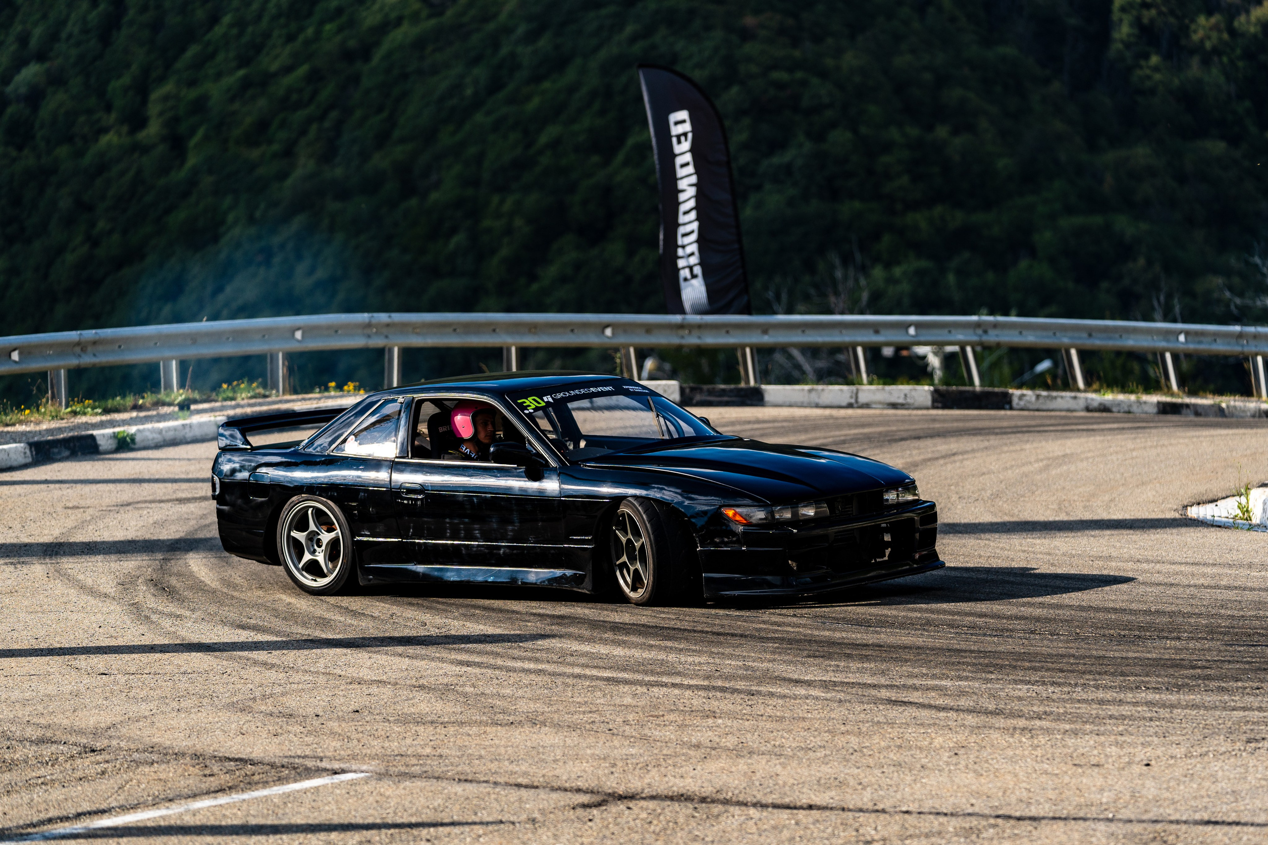 Автомобильные дрифт-гонки в рамках фестиваля Grounded 2024. Репортажный фотограф в Красной Поляне и Сочи Павлюченко Екатерина