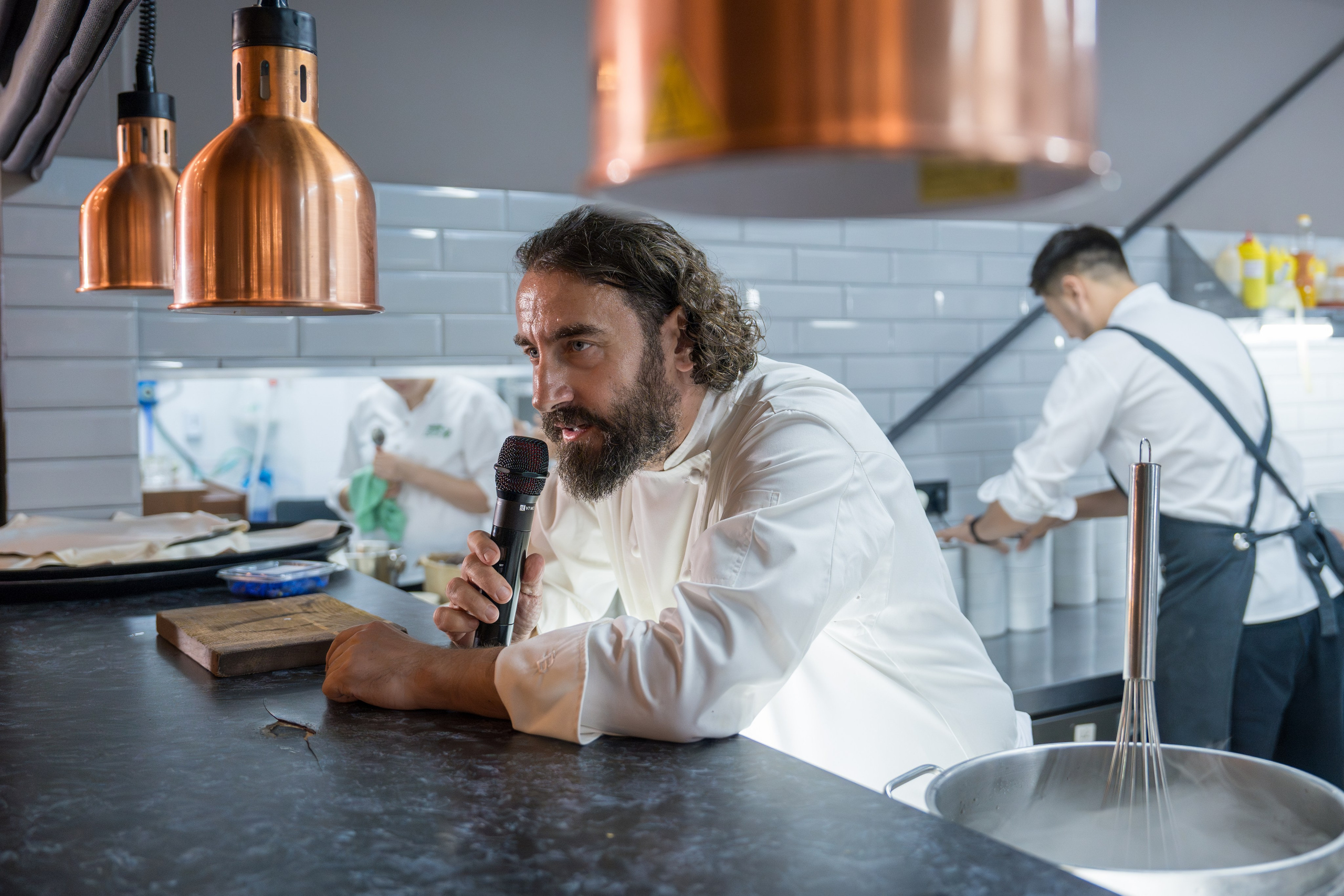 Гастрономический ужин «Лесная Италия» с Мирко Дзаго в ресторане RiverSide. Репортажный фотограф в Красной Поляне и Сочи Павлюченко Екатерина