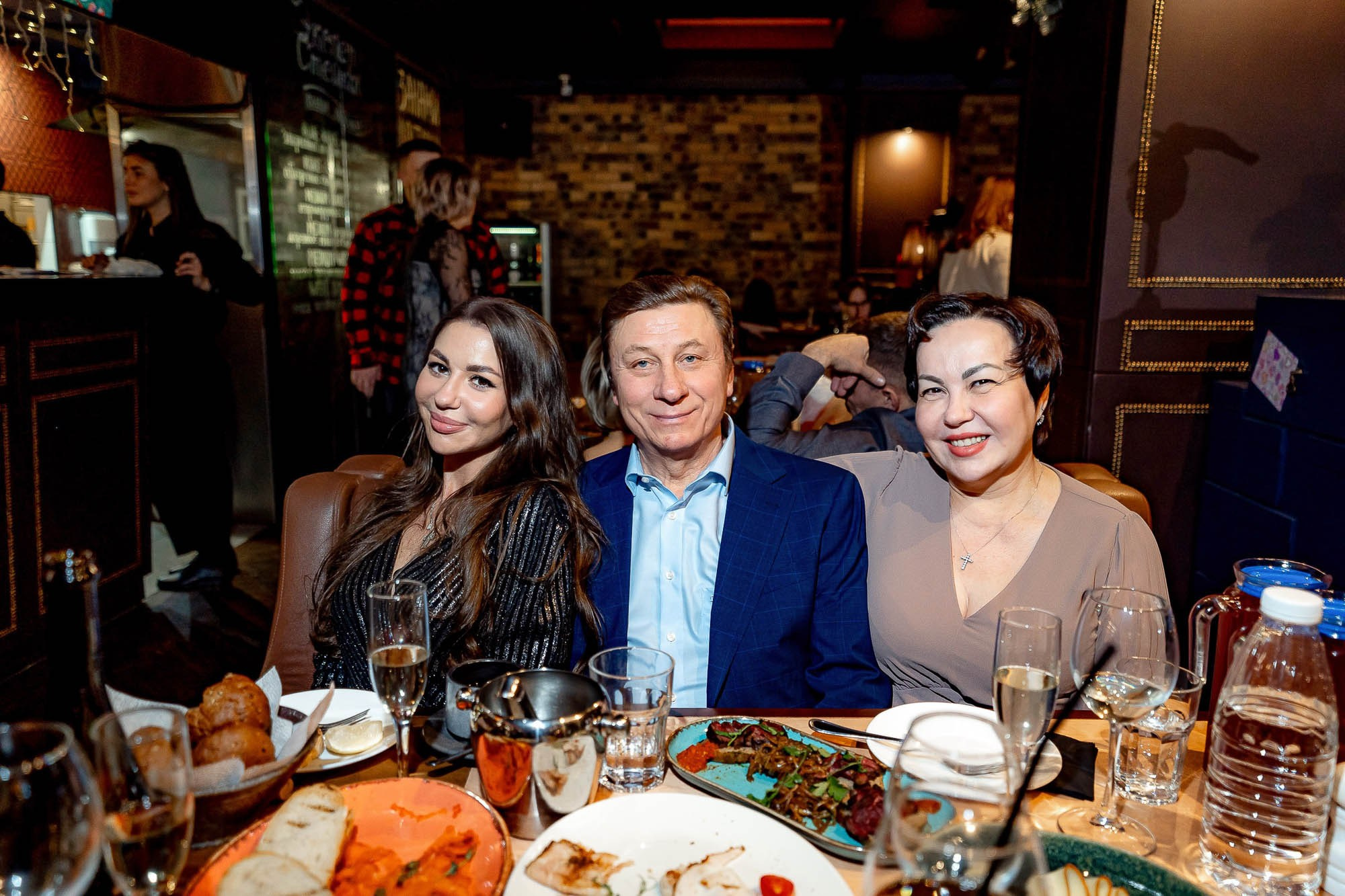 Новый год 2024 в Peoples. Сергей Кошкин. Репортажная и ивент-фотография в Сургуте