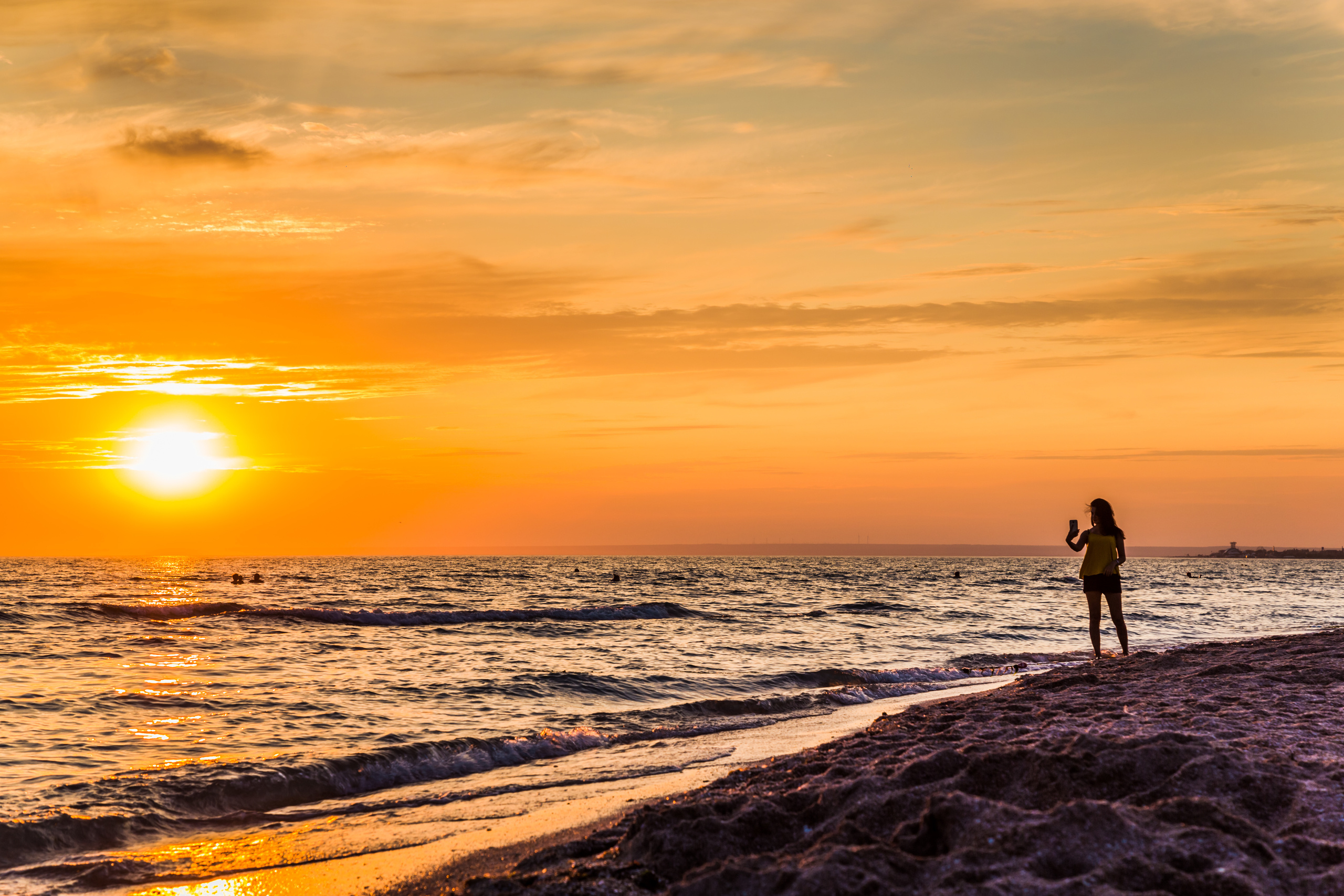 Штормовое. Республика Крым.  Черное море. Закат. 