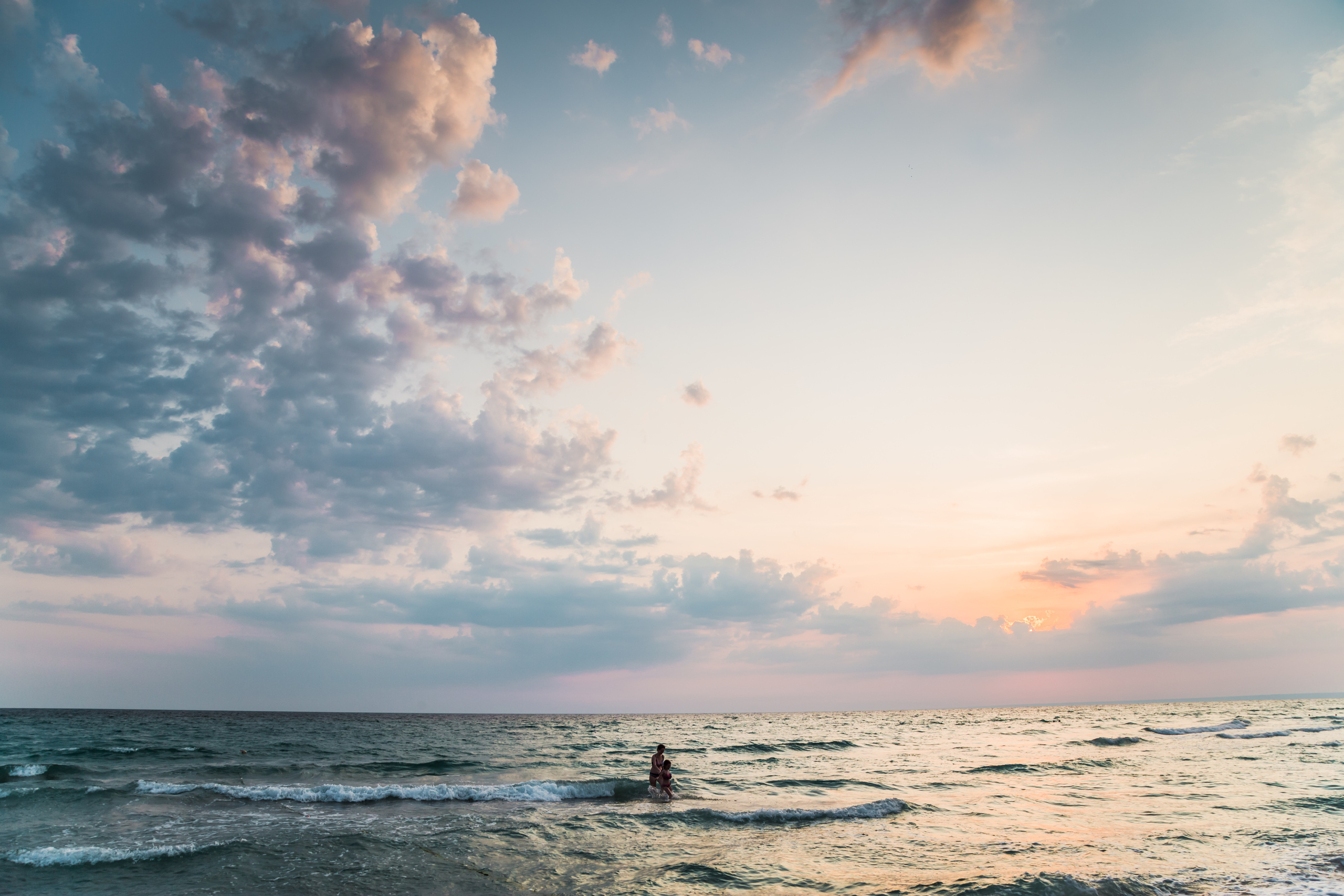 Штормовое. Республика Крым.  Черное море. Закат. 