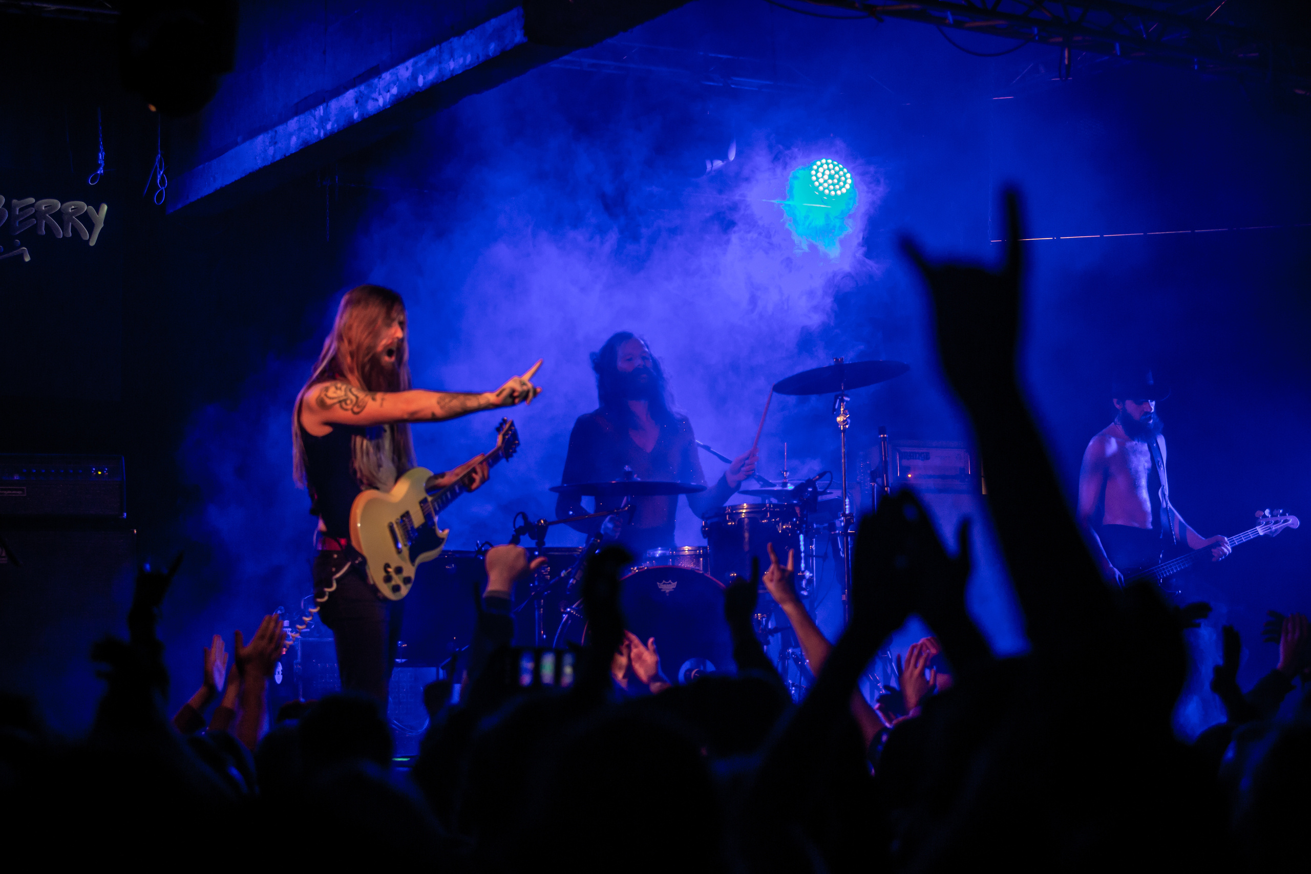 Группа Kadavar 9 atdhfkz 2020 года в Москве