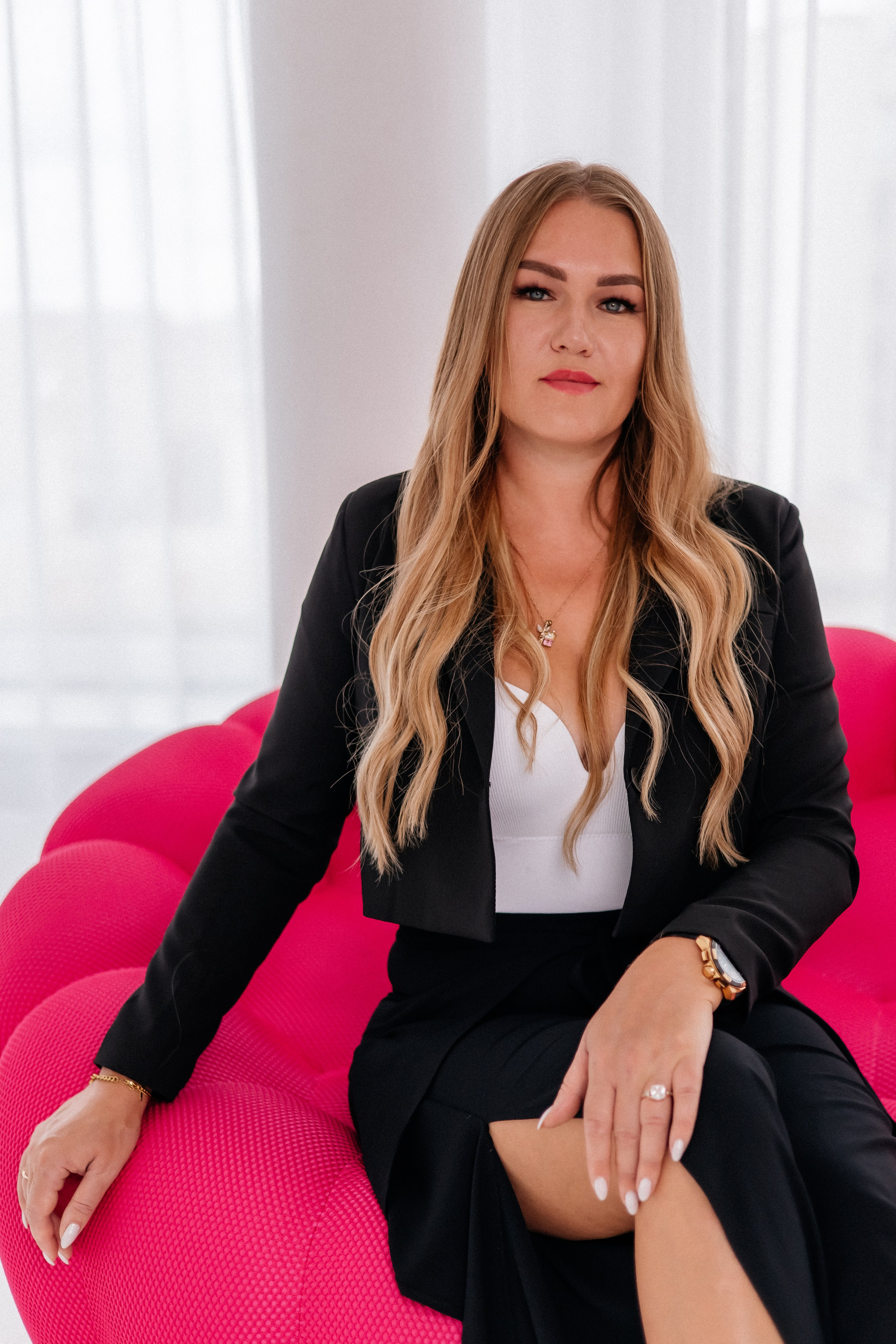 Мастера по наращиванию волос. Светлана Ванцлав — фотограф Минск, Беларусь