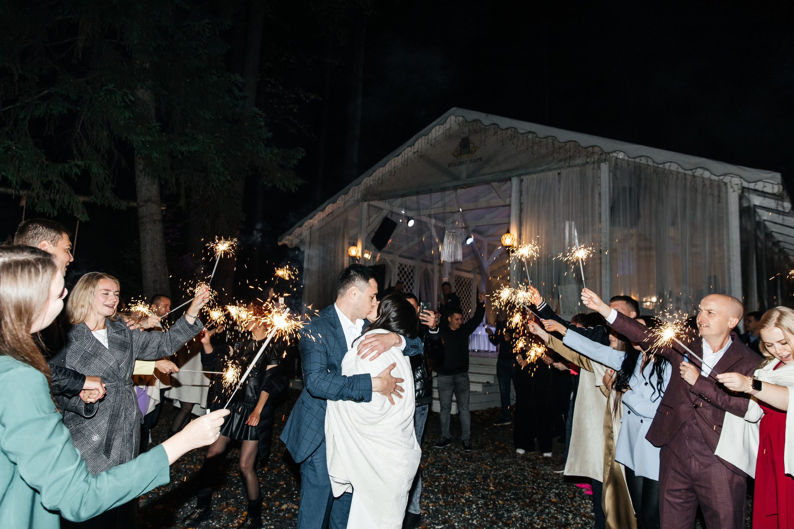 Михаил и Александра. День 2 — с друзьями. 18.09.21. Свадебный и Семейный фотограф г. Ижевск Гульназ Солдатова. Гульназ фото