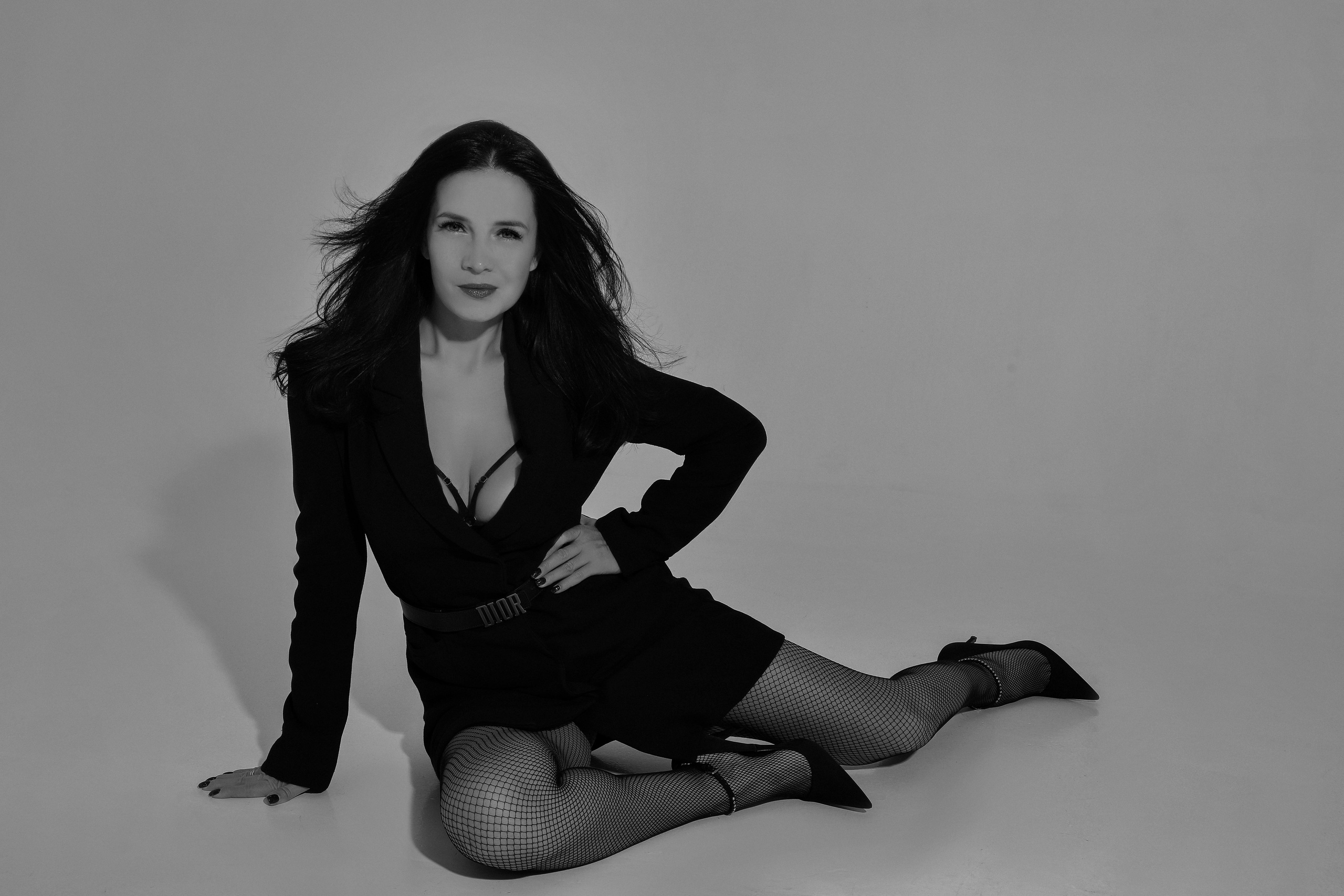 ЖЕНСКИЙ ПОРТРЕТ. Главная