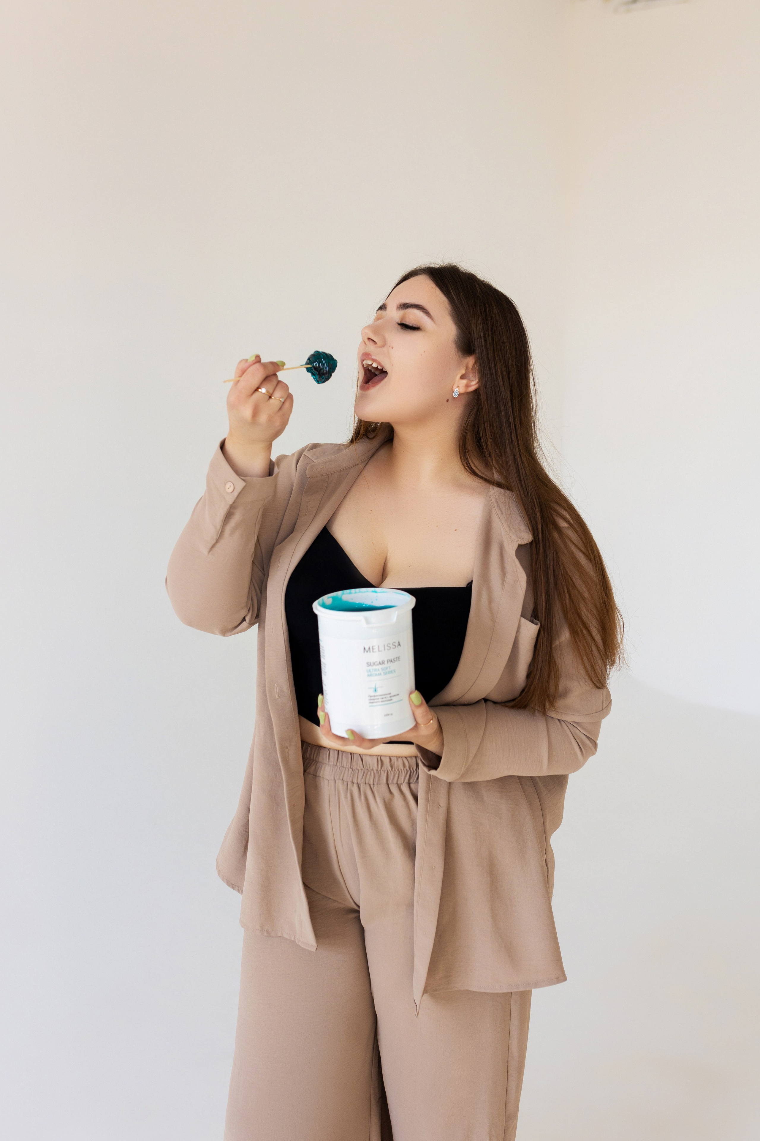 Для мастера по шугарингу. Фотограф в Тамбове Ольга Мельникова