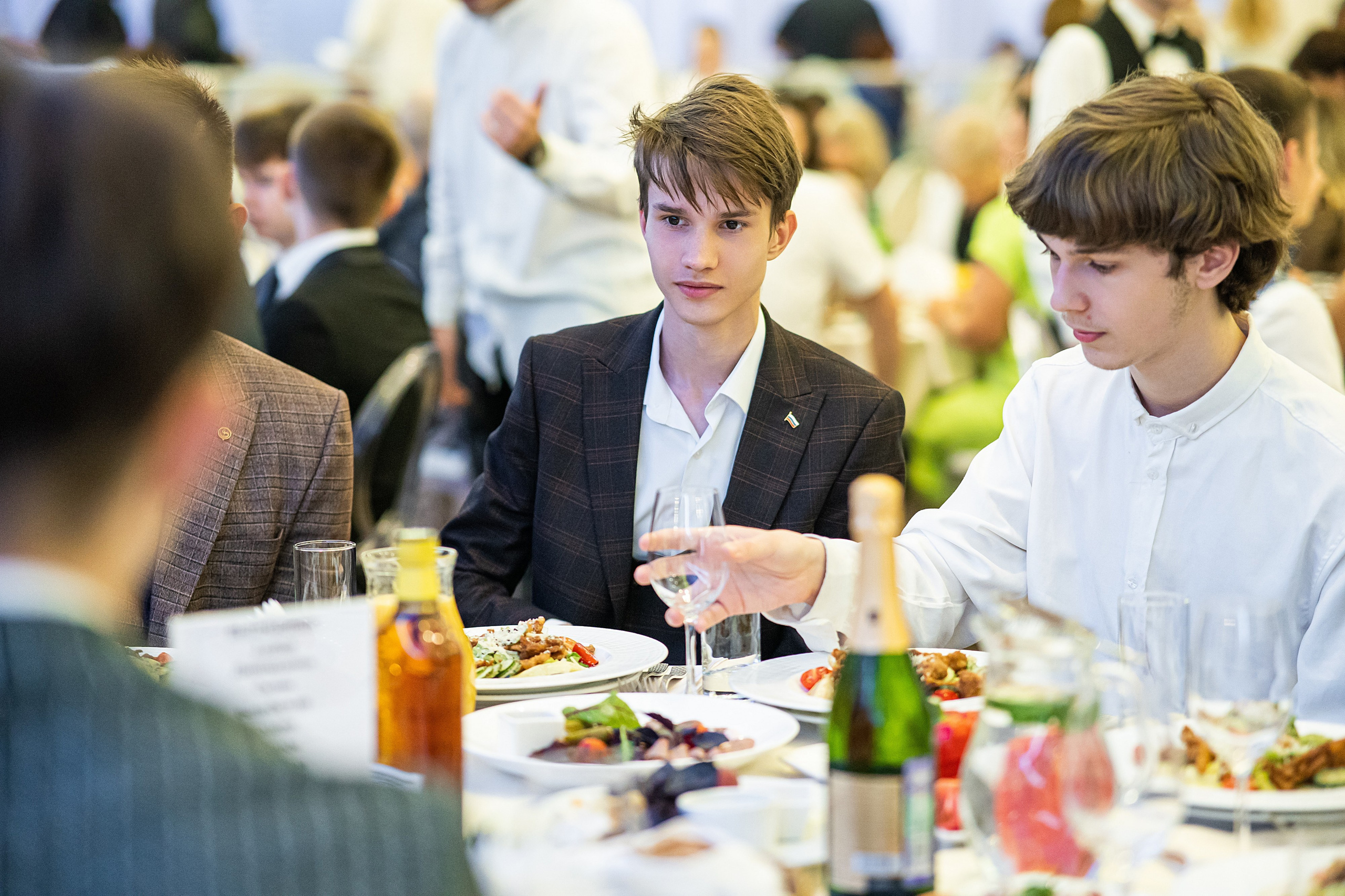 Выпускной 101 школа | Артист. Фотограф в Воронеже Ольга Космодемьянская