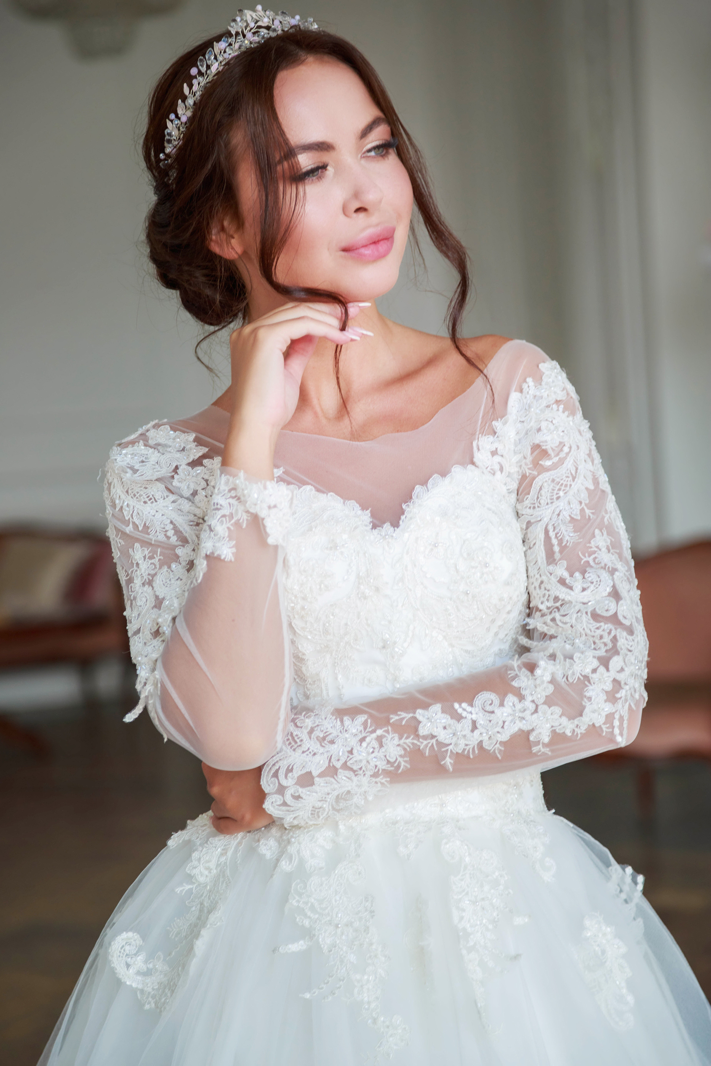 Поясной портрет невесты в студии фотограф Галина Шарапова