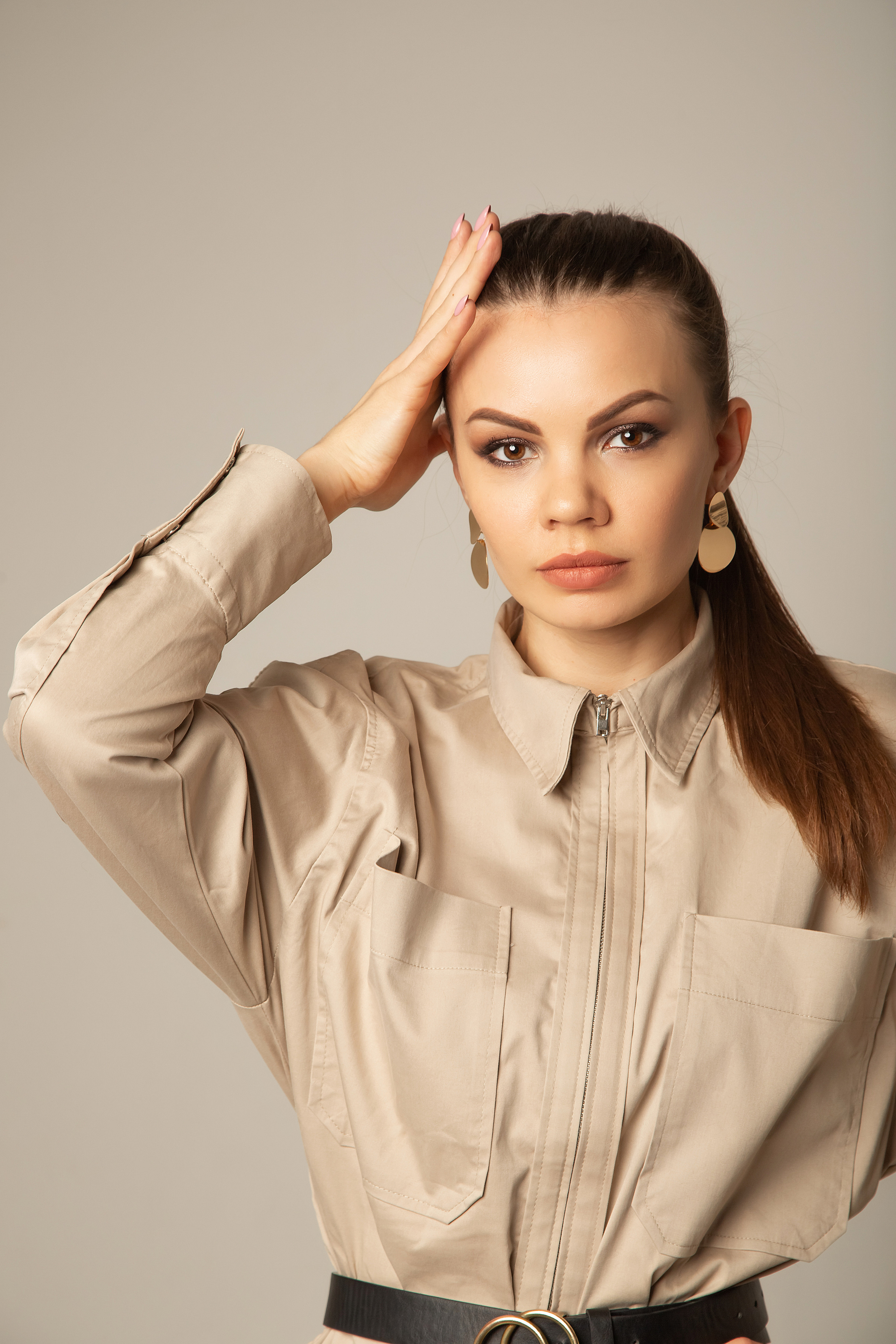 Женская портретная фотосессия в студии фотограф Галина Шарапова