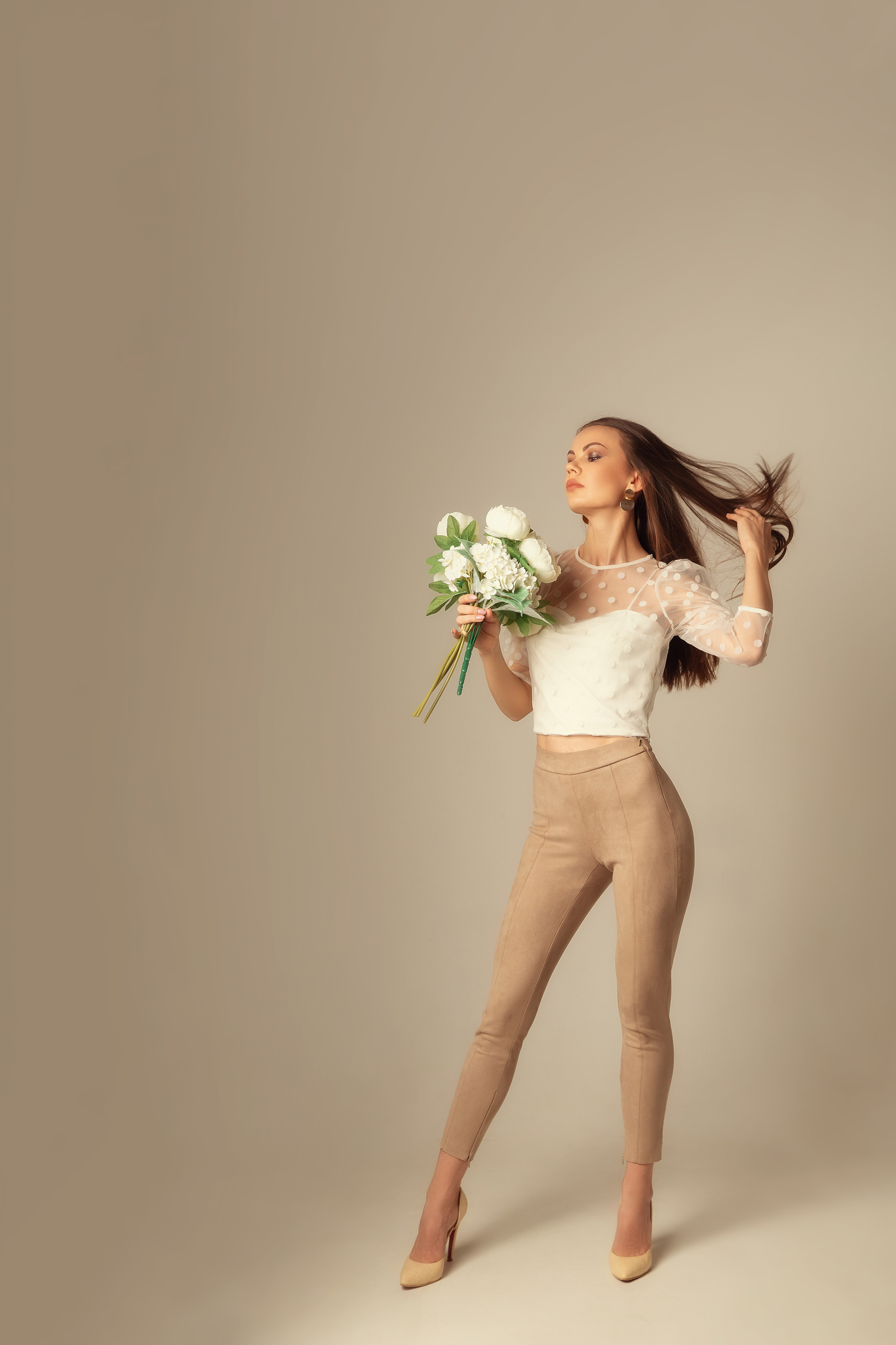 Женская портретная фотосессия в студии фотограф Галина Шарапова