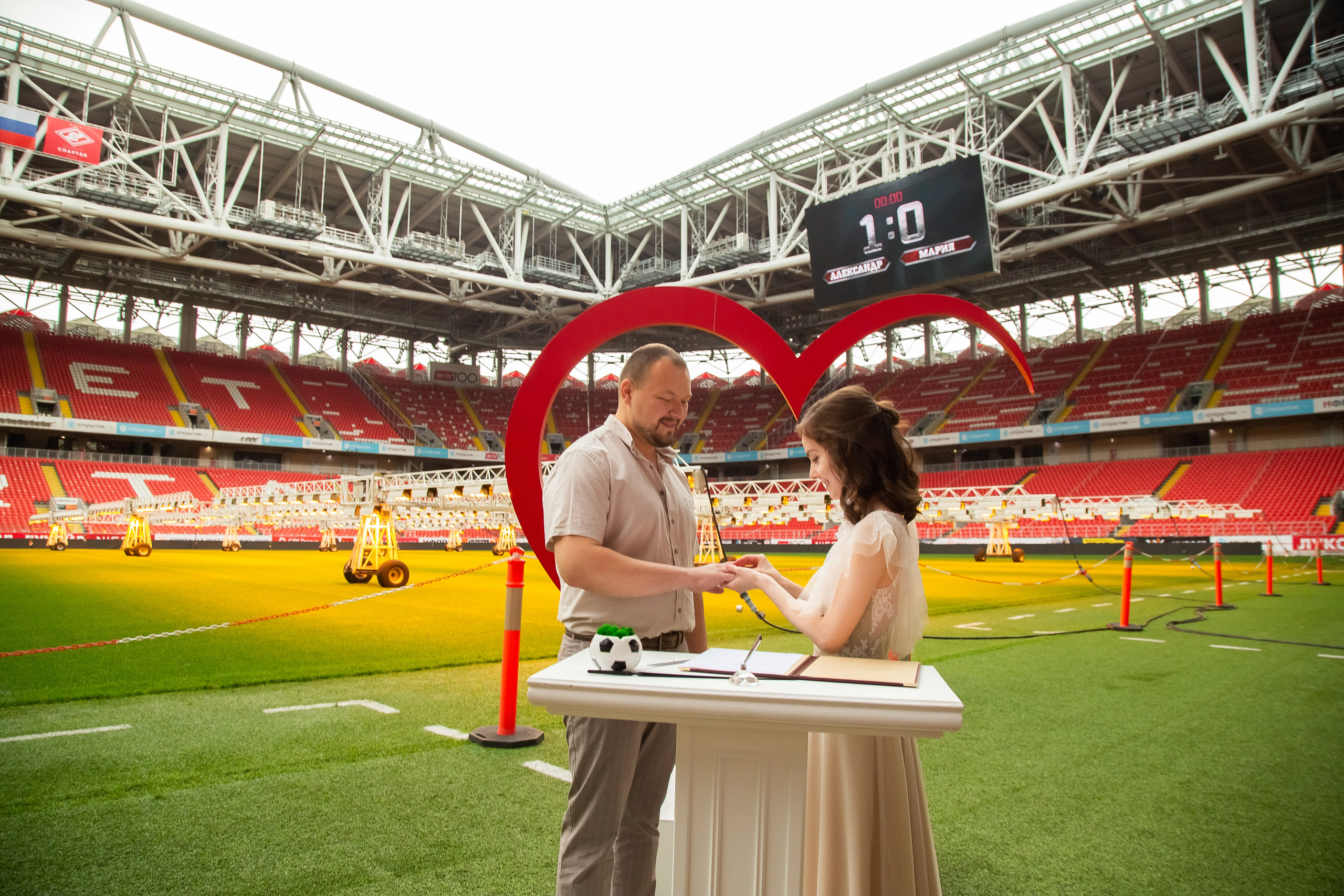 Регистрация брака на стадионе Арена метро Спартак. Галина Шарапова Детский и семейный фотограф Москва