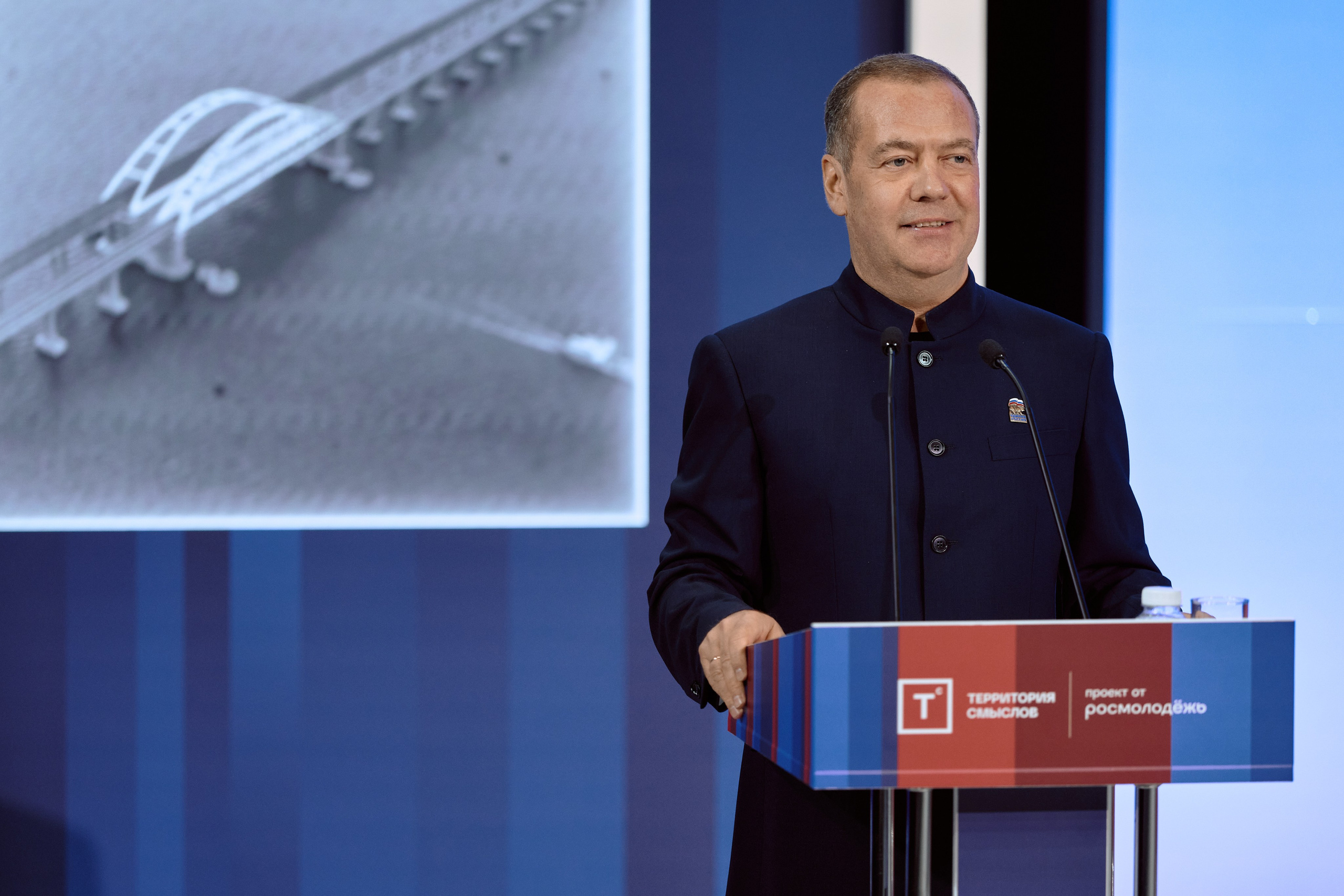 Politics. Зиборов Александр
