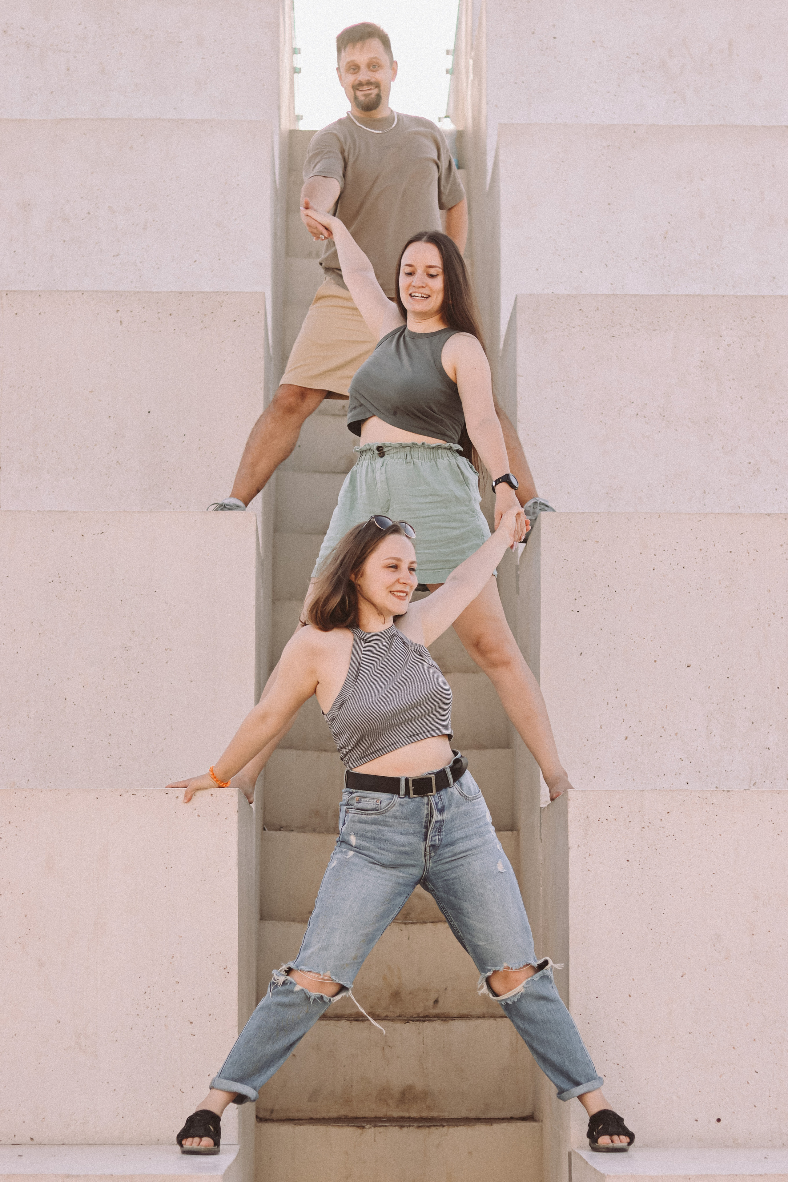Ivan, Sonya and Orly, September 2023. Photographer in Israel Alice Milchin