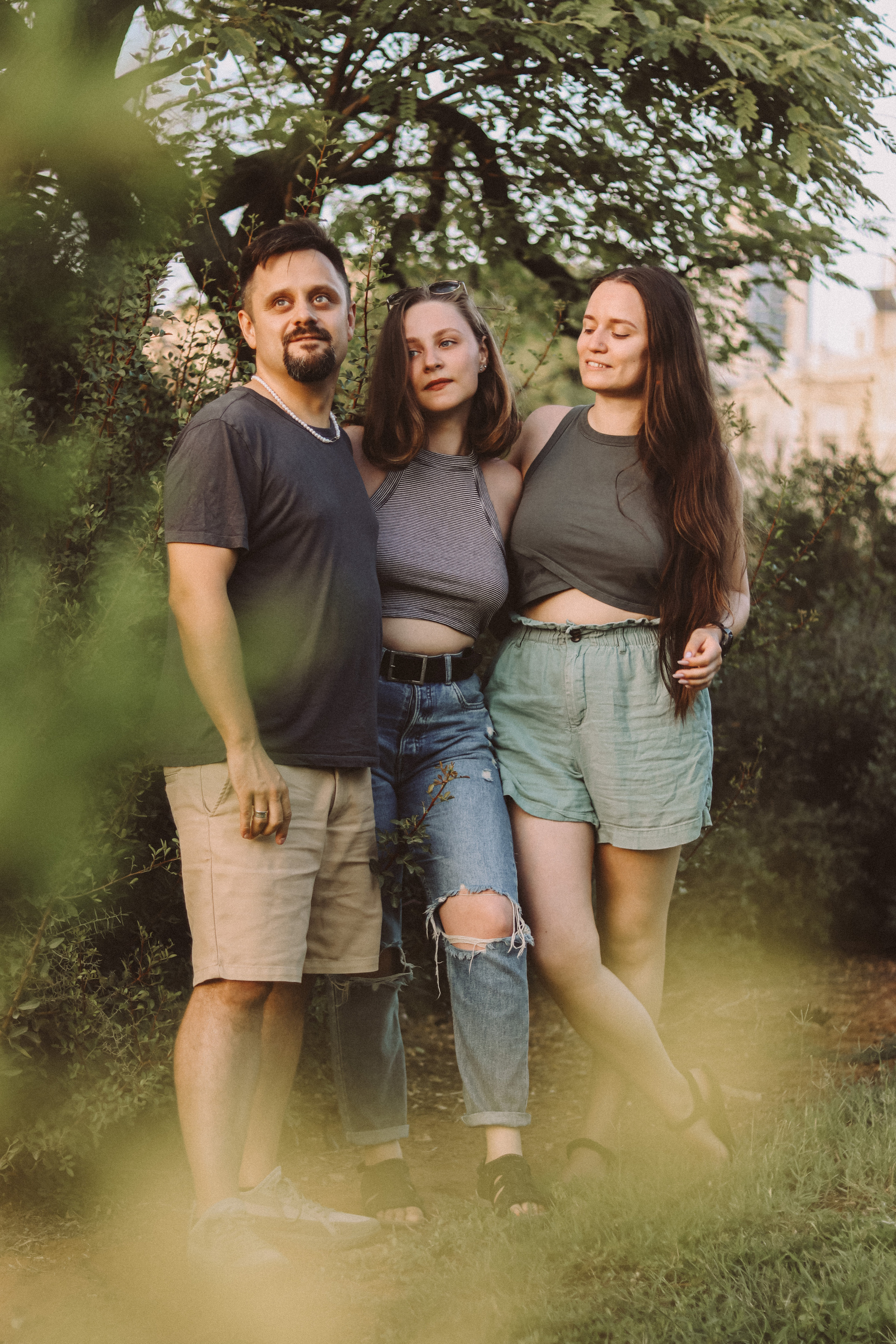 Ivan, Sonya and Orly, September 2023. Photographer in Israel Alice Milchin