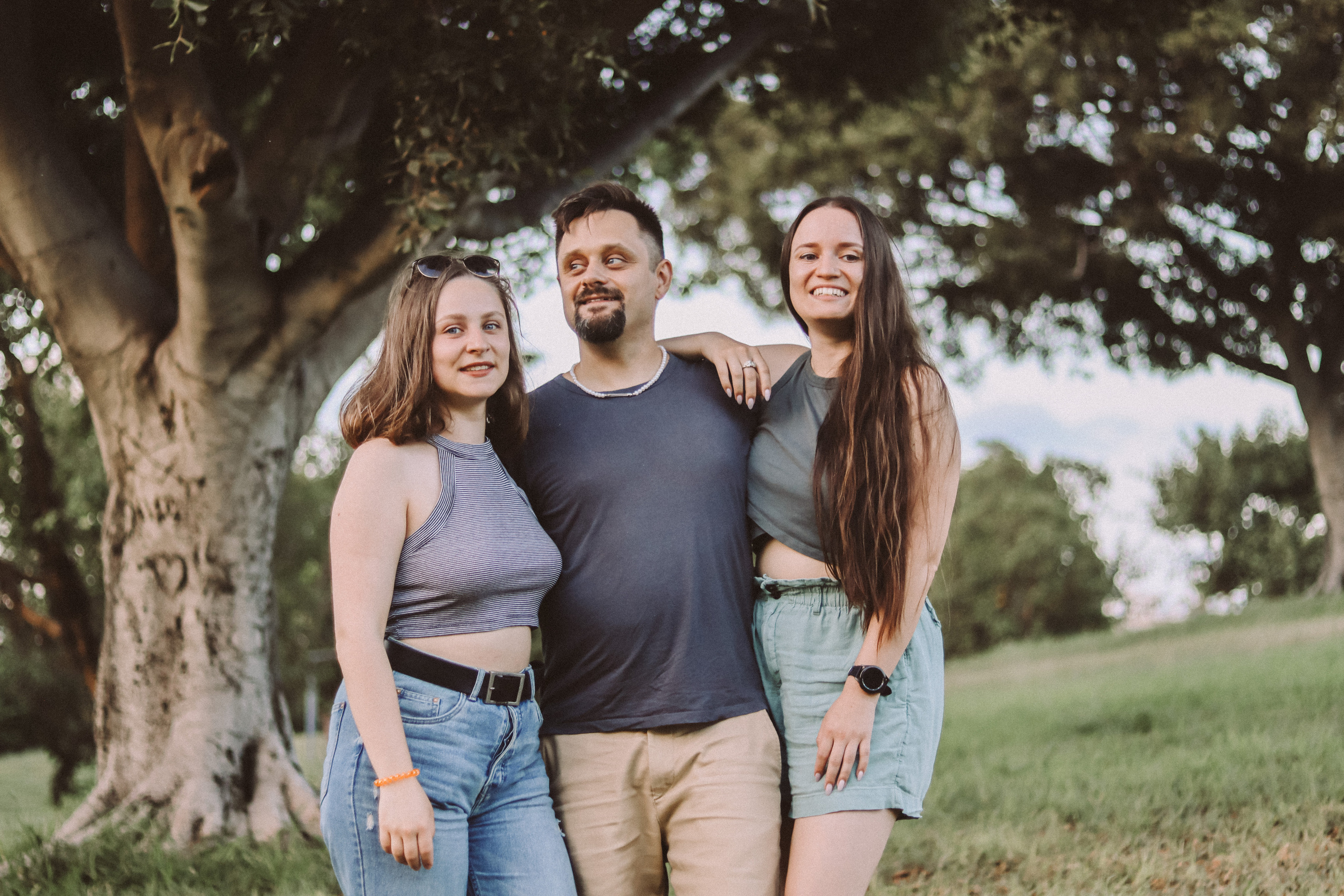 Ivan, Sonya and Orly, September 2023. Photographer in Israel Alice Milchin