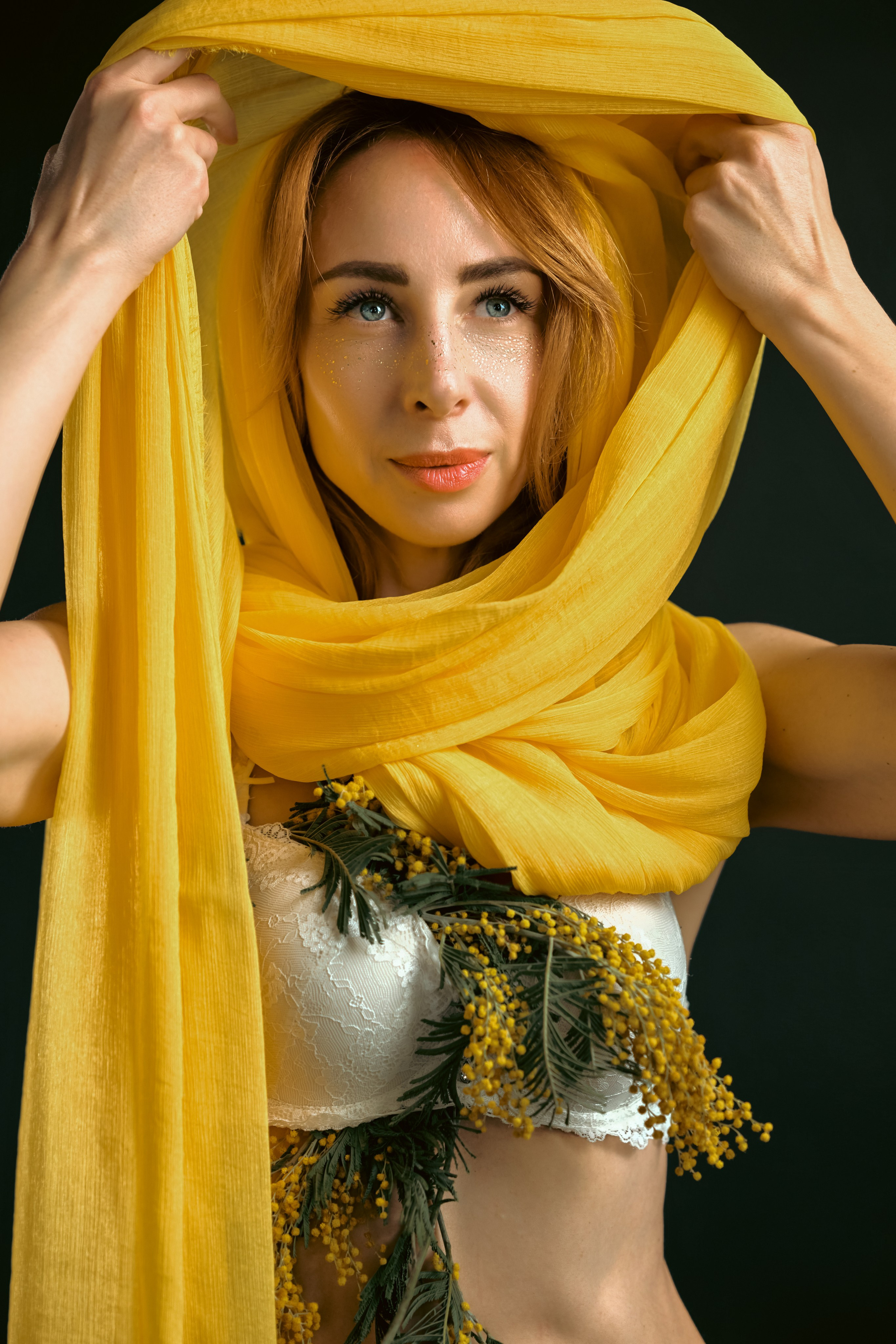 Весенняя фотосессия в студии. Портретный фотограф в Краснодаре Евгений Карпов