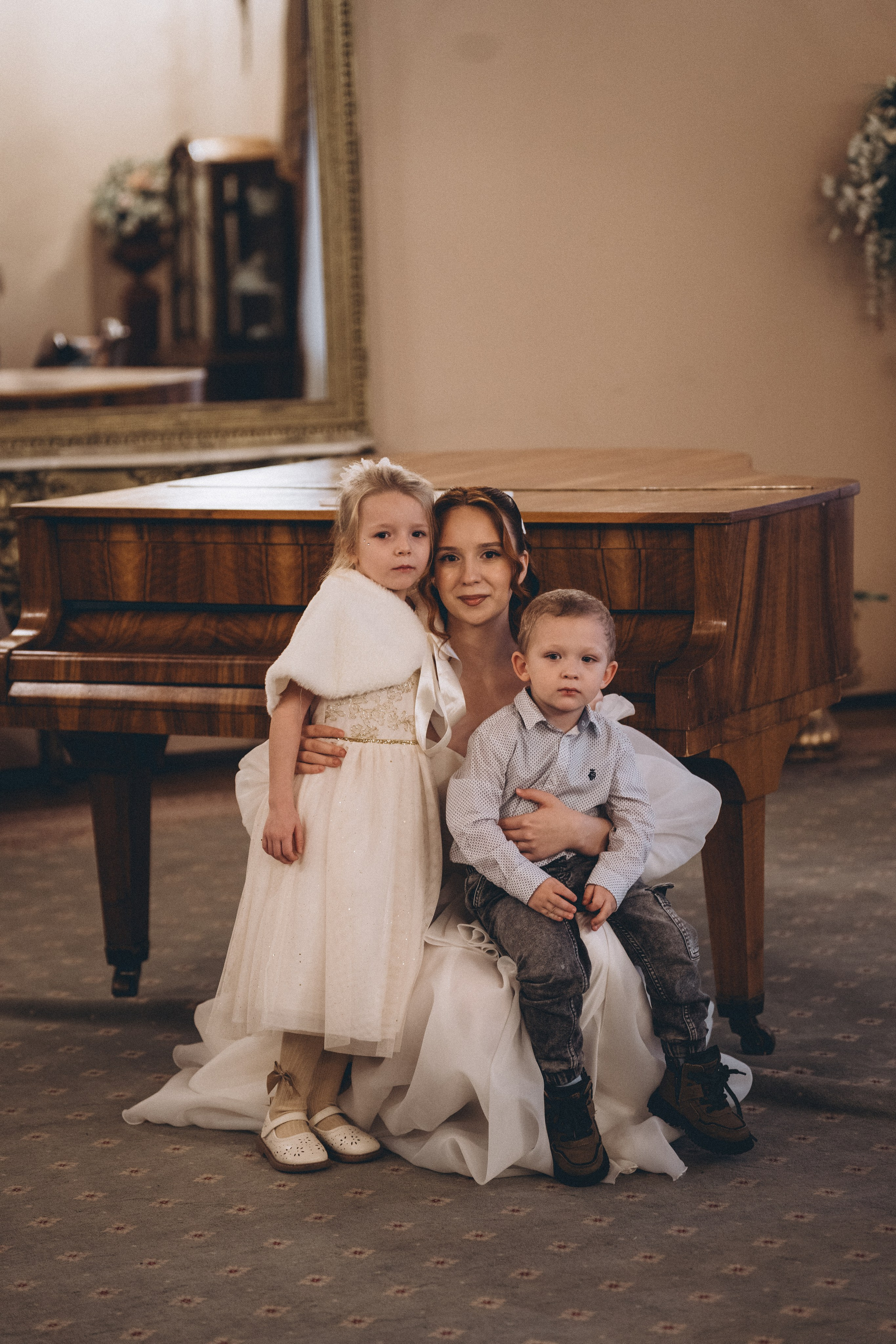 СВАДЕБНАЯ СЬЕМКА ВО ВТОРОМ ДВОРЦЕ С ГОСТЯМИ И ПРОГУЛКА В ТАВРИЧЕСКОМ САДУ. Профессиональный фотограф, Санкт-Петербург — Виктория Богомолова