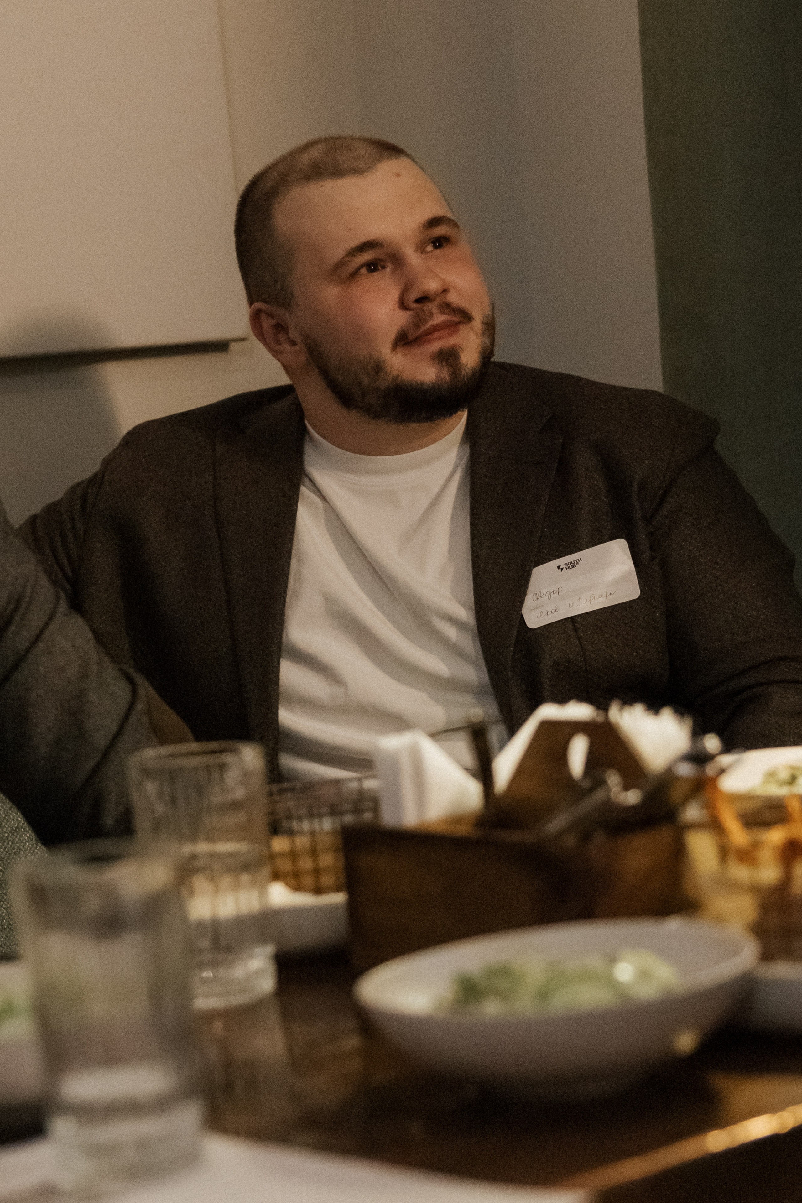 Очень сложные переговоры. South HUB