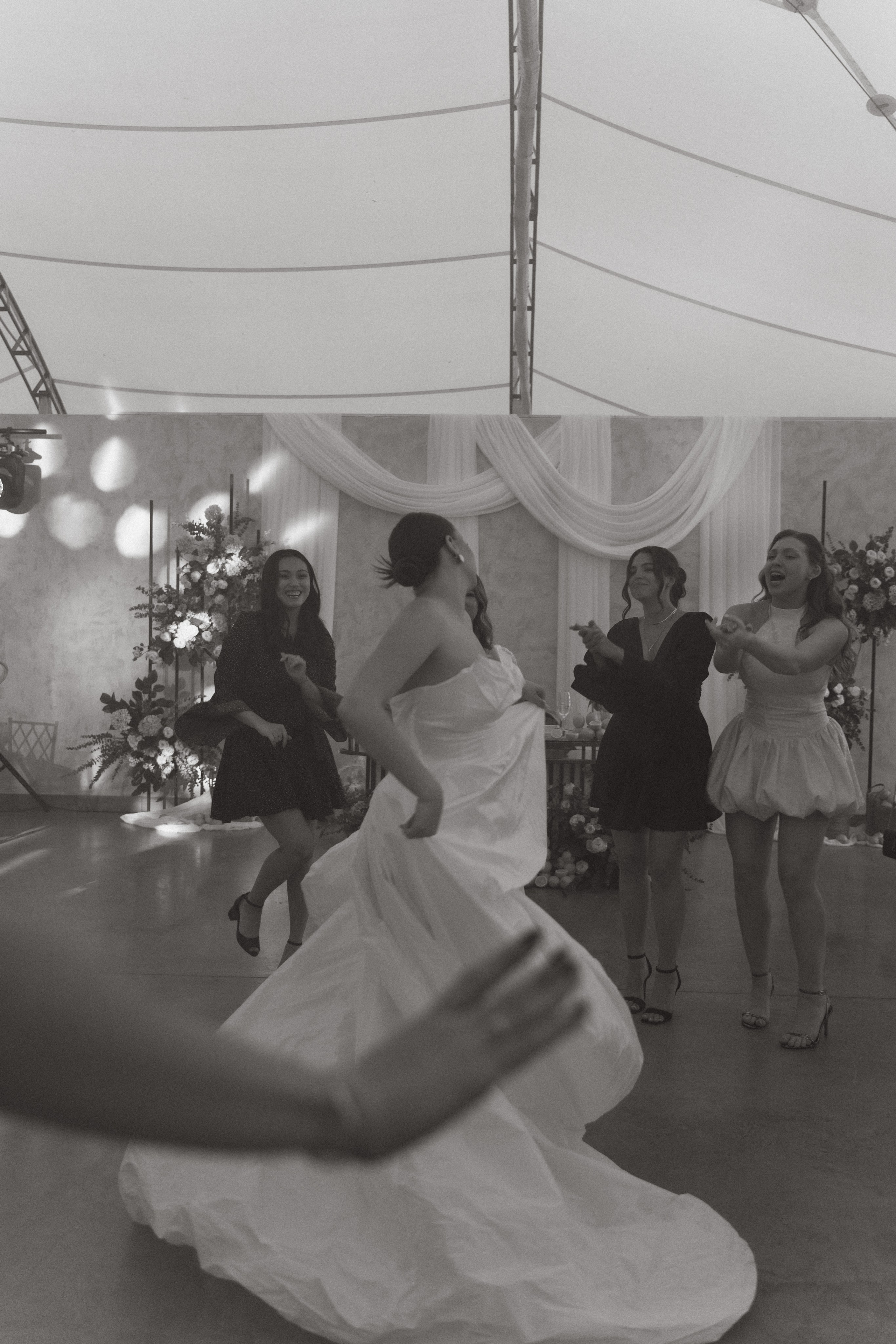 Вячеслав и Анжелика. Свадебный фотограф Анастасия Хабарова в Новоуральске и Екатеринбурге