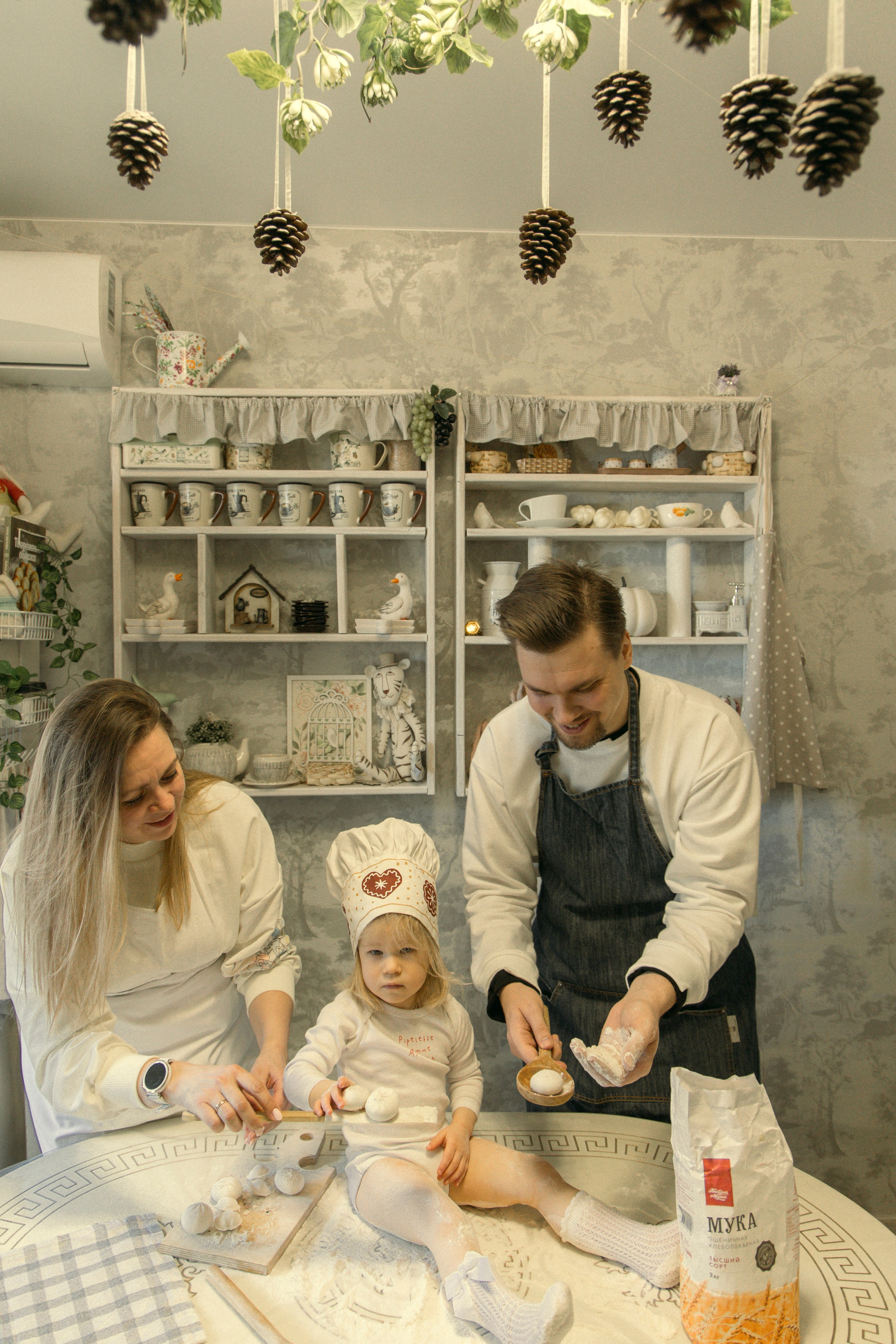 Марина Саша Вика. Фотосъёмка в квартире фотографа. Фотограф для маркетплейсов, фотоуслуги в Жуковском Татьяна Марсуверских