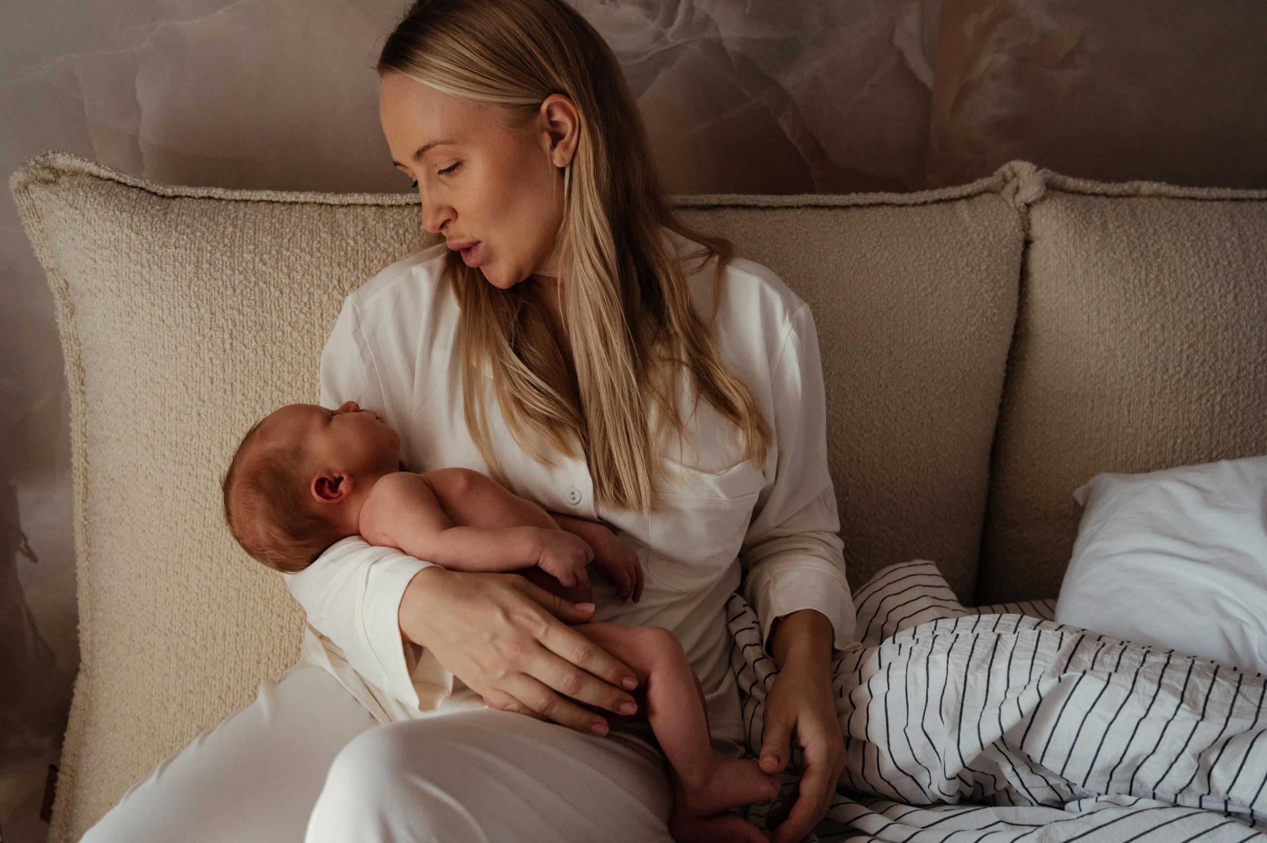 Леночка. Профессиональный фотограф беременности в СПБ. Стильные фотосессии беременности в стиле минимализм и классическая фотография