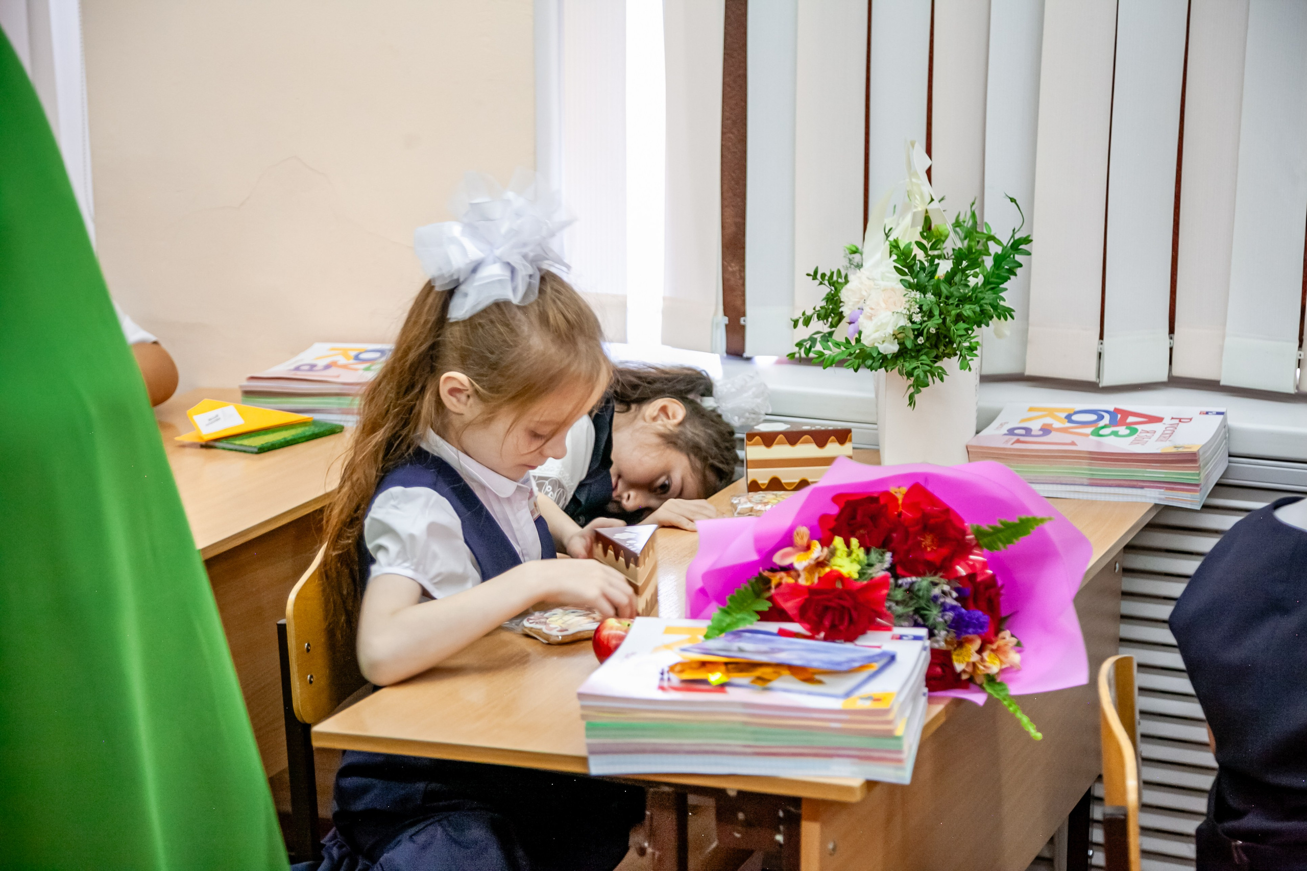 1 сентября линейка. Свадебный и семейный фотограф в Армавире