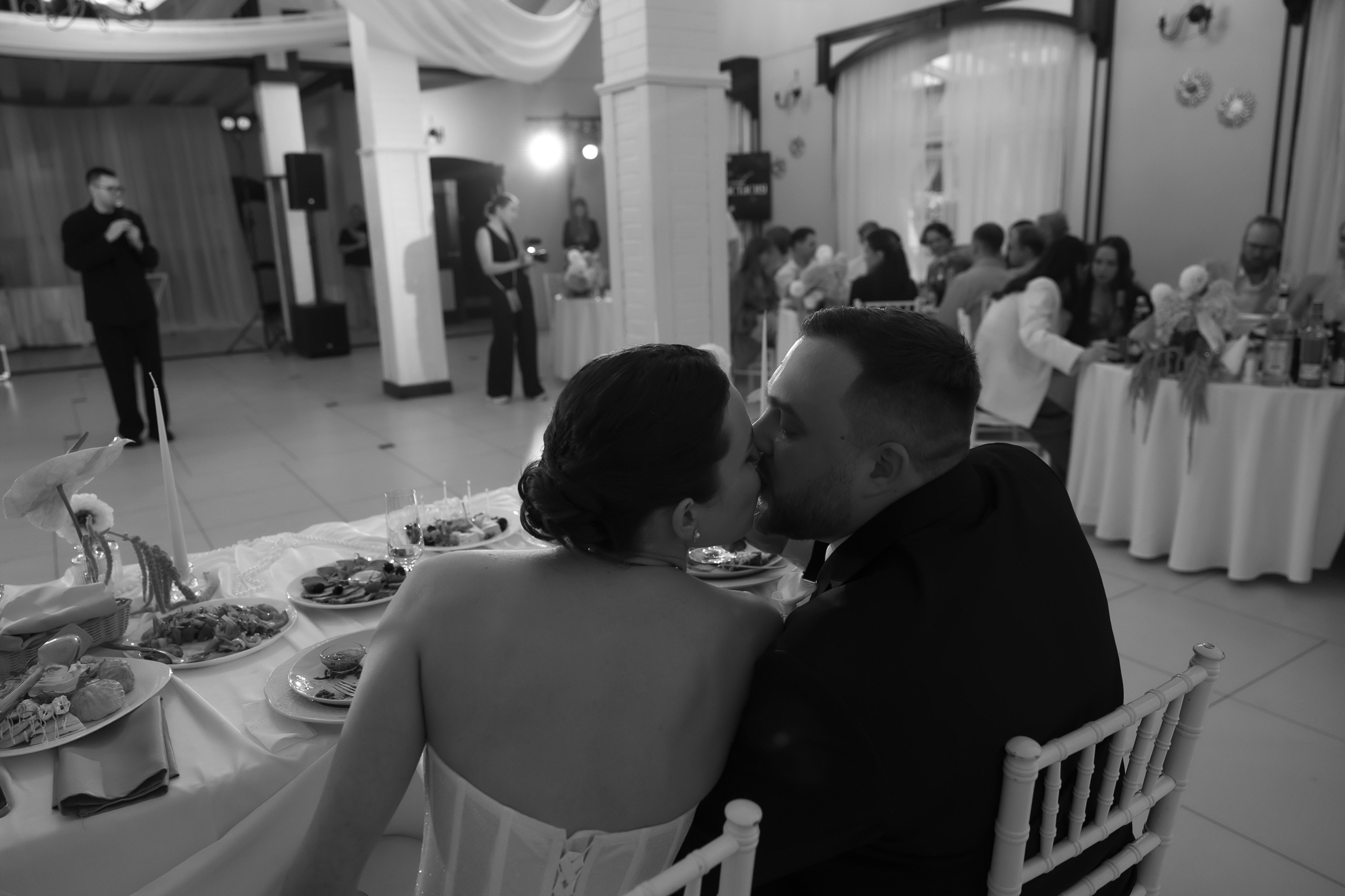 Ты рядом со мной, и это — самый чистый кайф! ♥. Свадебный фотограф Калининград