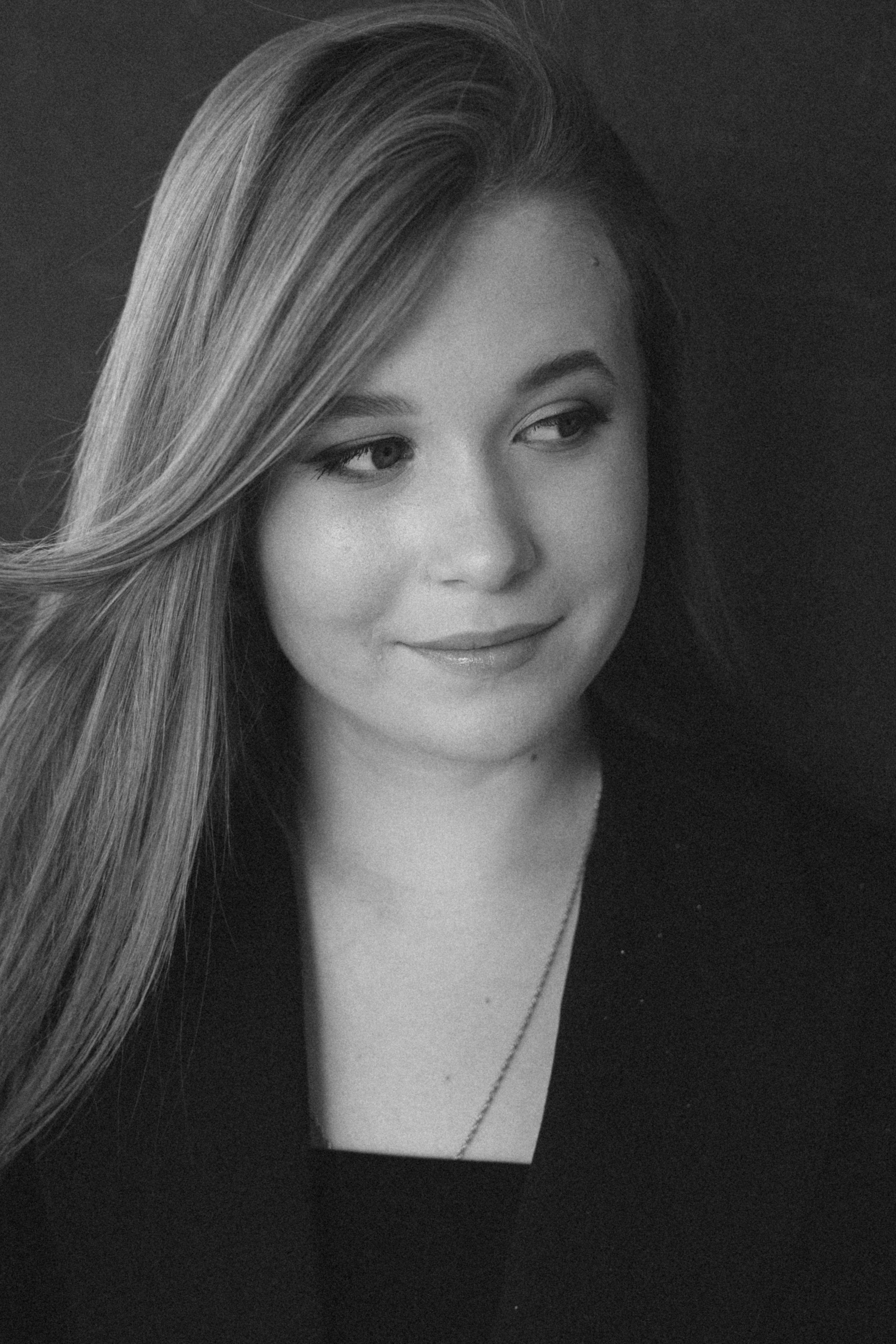 ДИАНА. Я фотограф из Москвы к Вашим услугам