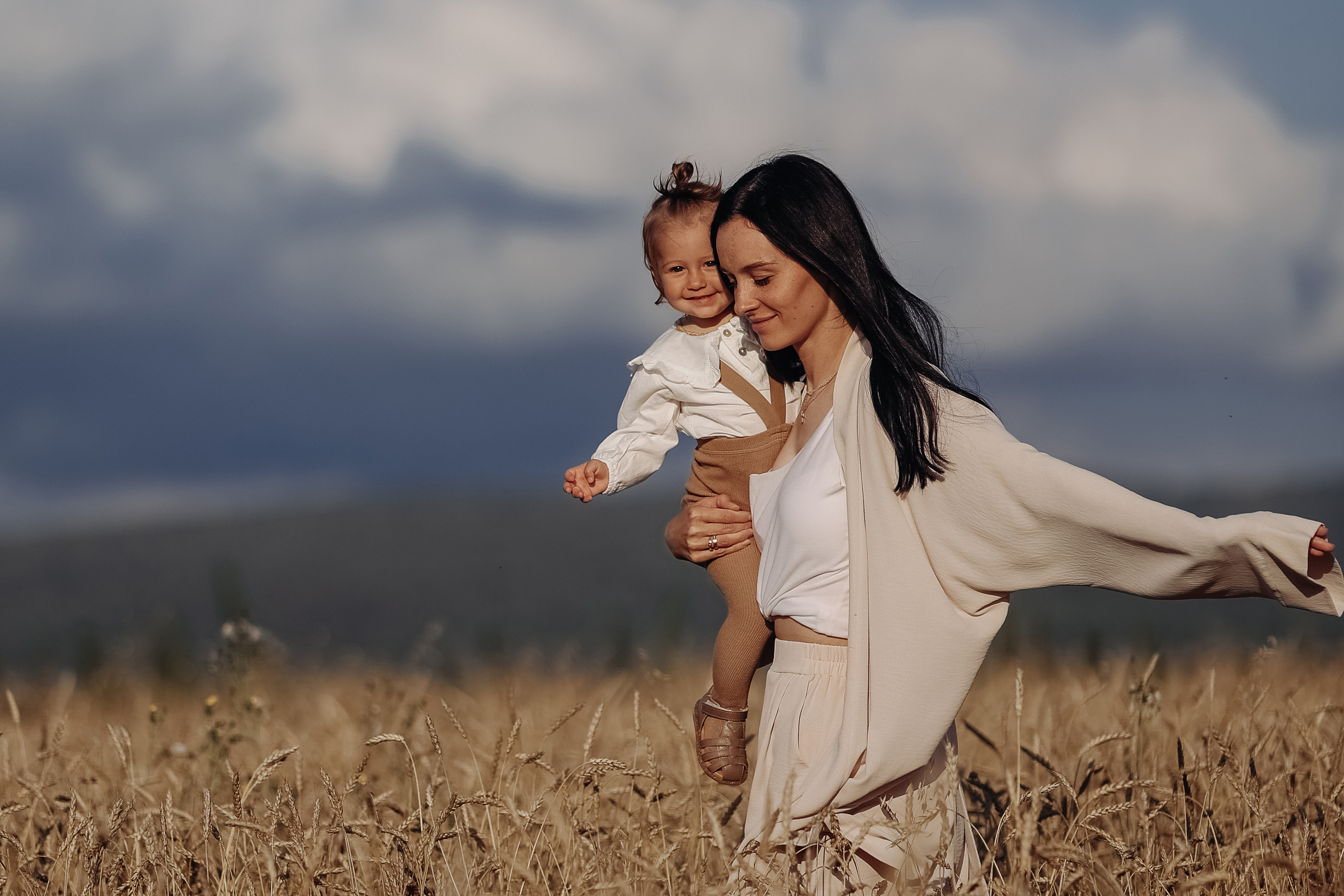 Натали и Алина. СЕМЕЙНЫЙ ФОТОГРАФ КРАСНОЯРСК, ЖЕЛЕЗНОГОРСК