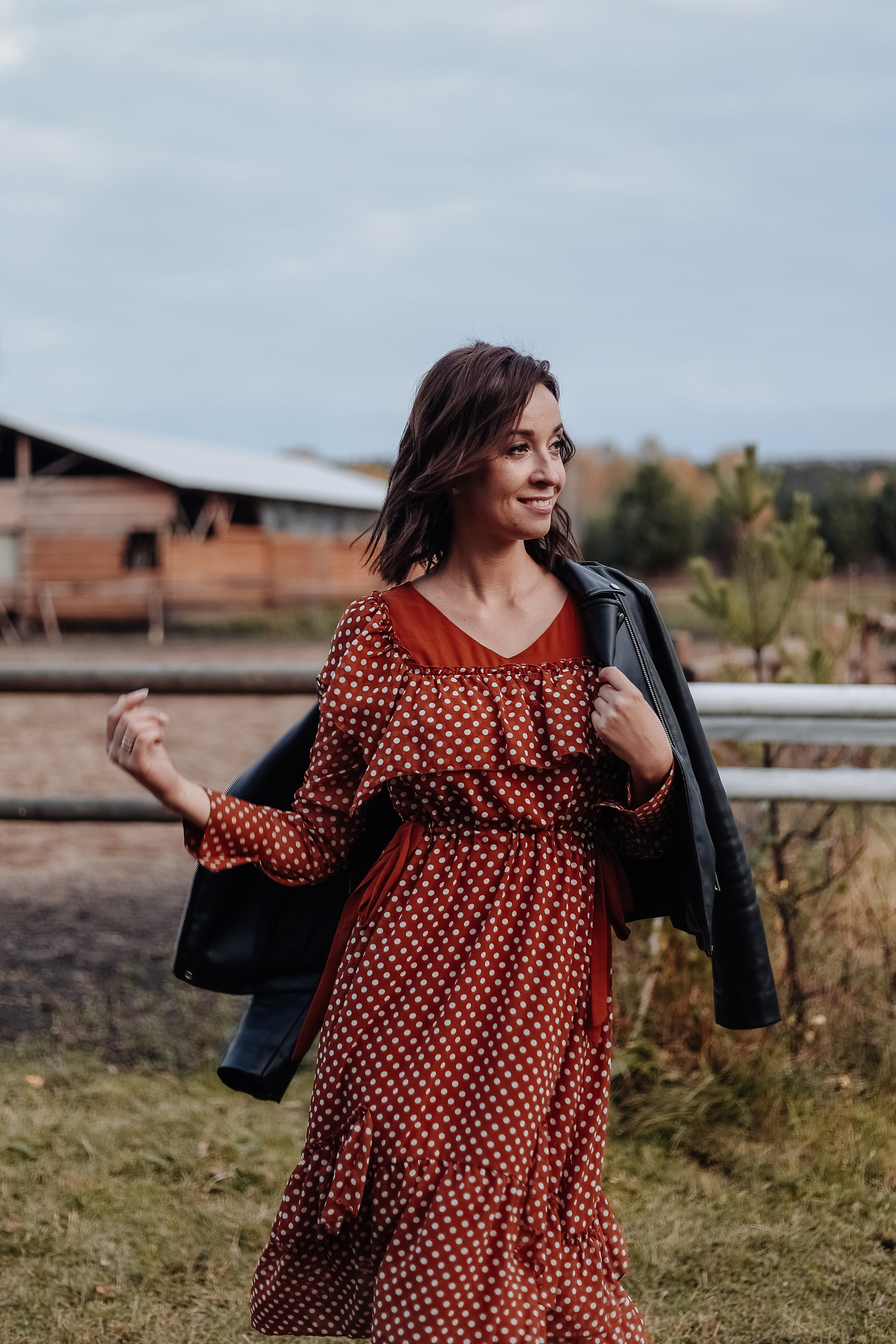 Прогулка на конюшне. СЕМЕЙНЫЙ ФОТОГРАФ КРАСНОЯРСК, ЖЕЛЕЗНОГОРСК