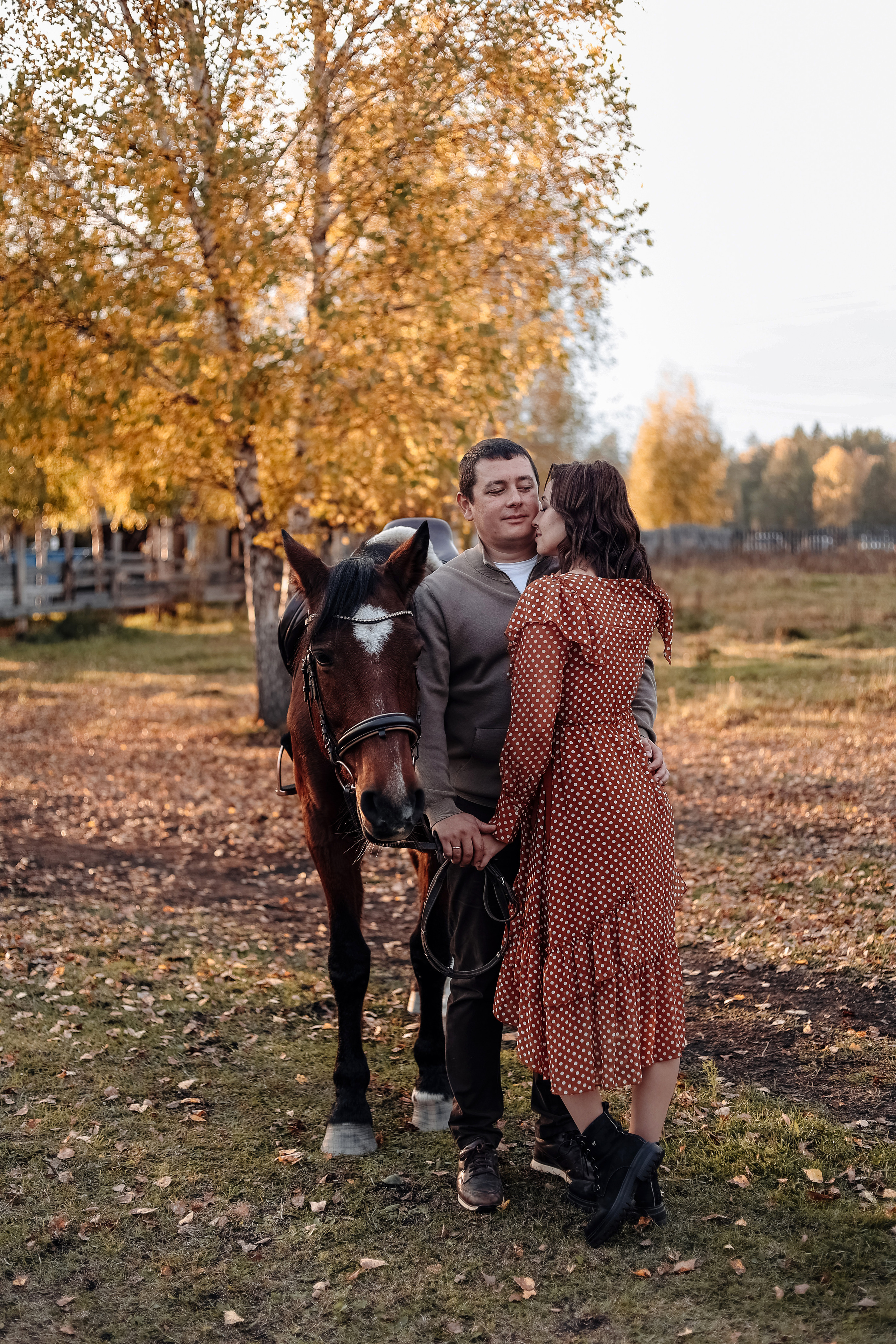 Прогулка на конюшне. СЕМЕЙНЫЙ ФОТОГРАФ КРАСНОЯРСК, ЖЕЛЕЗНОГОРСК