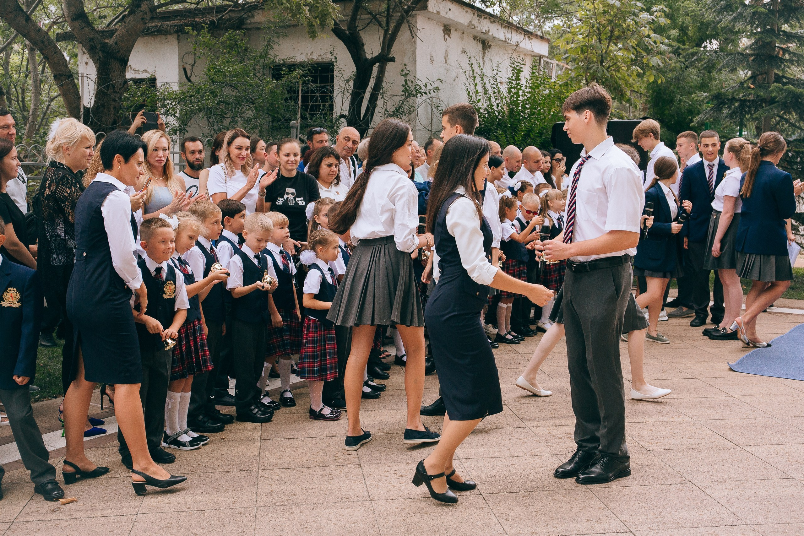 1 класс школа «Личность». Выпускные альбомы Натальи Бутко: Новороссийск, Анапа, Геленджик