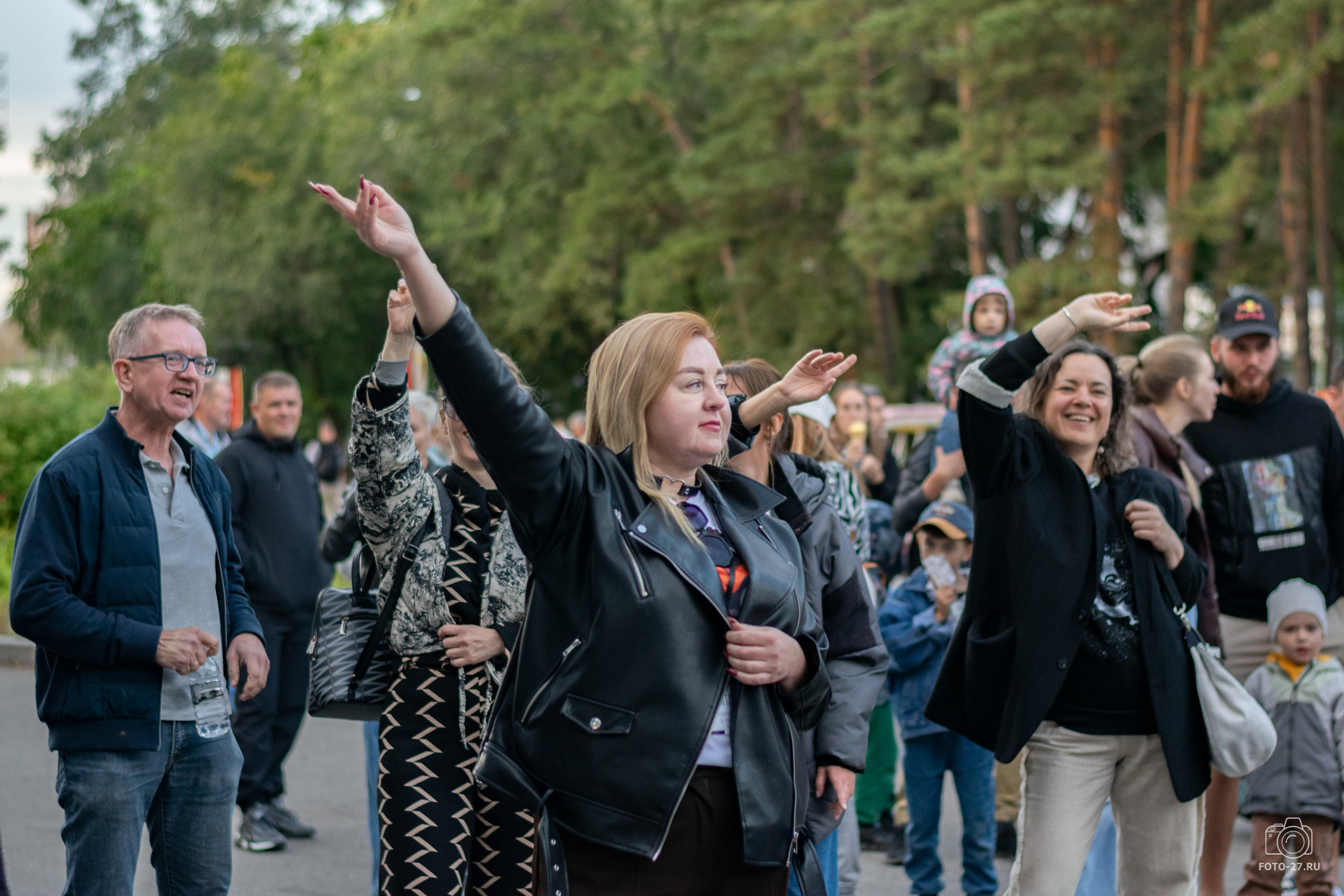 Антон Курдюмов фотограф в Хабаровске Рина Курдюмова фото27 foto27 Антон Дорофеев репортажный репортаж документалист Тони и Рина фотосоздатели Международный фестиваль Рок в защиту животных Хабаровск
